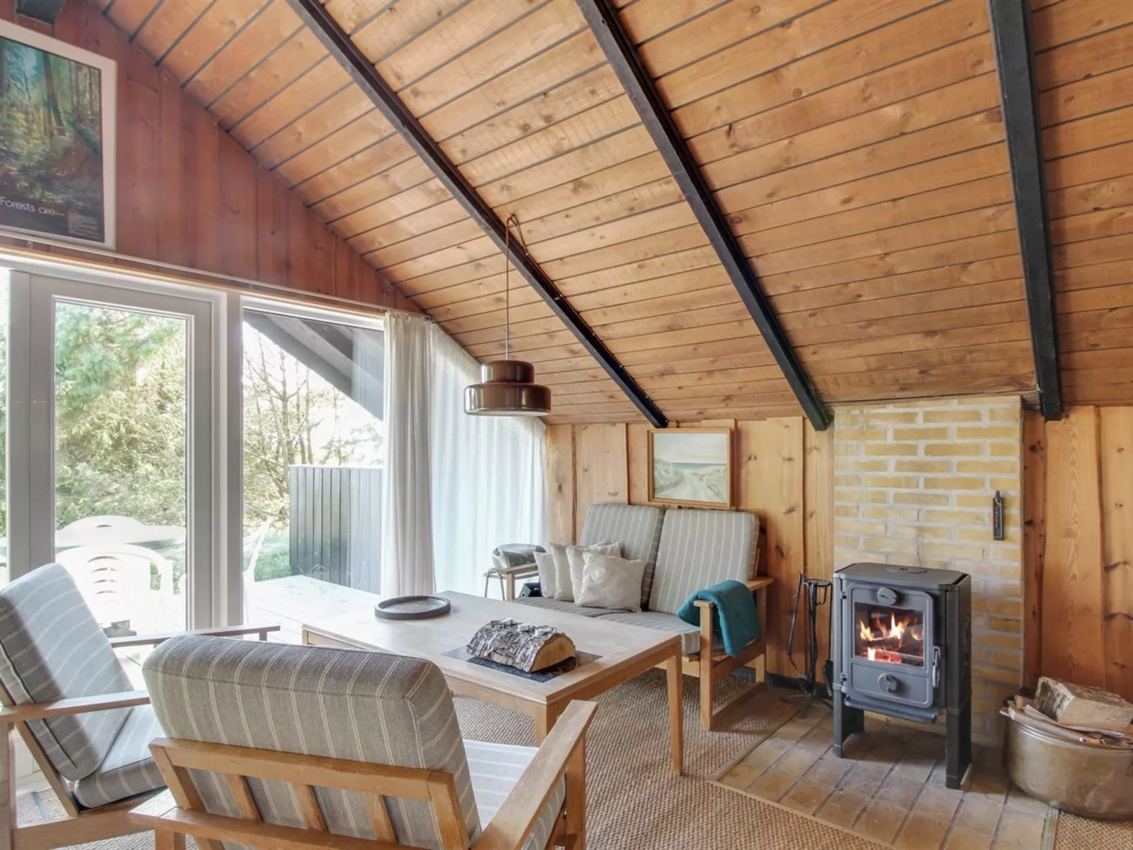 "Ernst" - 700m from the sea-Dedans