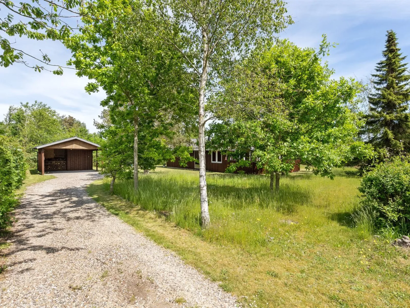 "Soraya" - 700m to the fjord-Outside