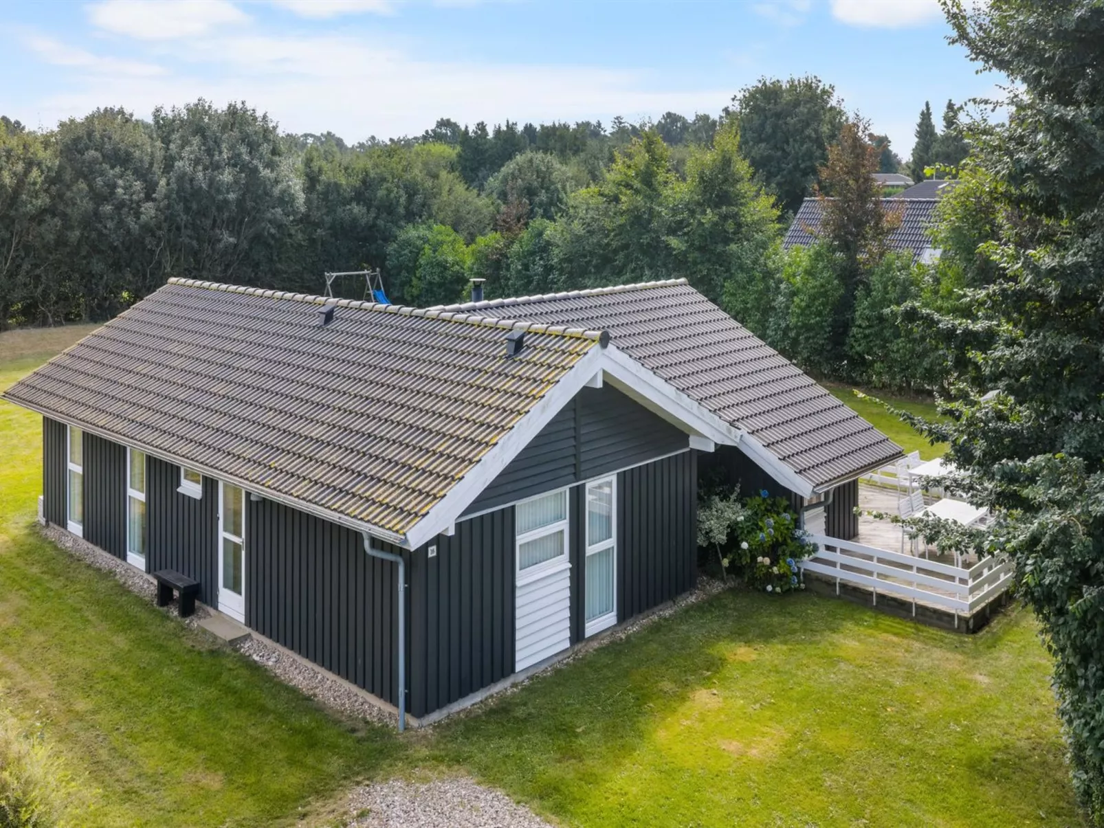 "Ønevus" - 550m from the sea-Draußen