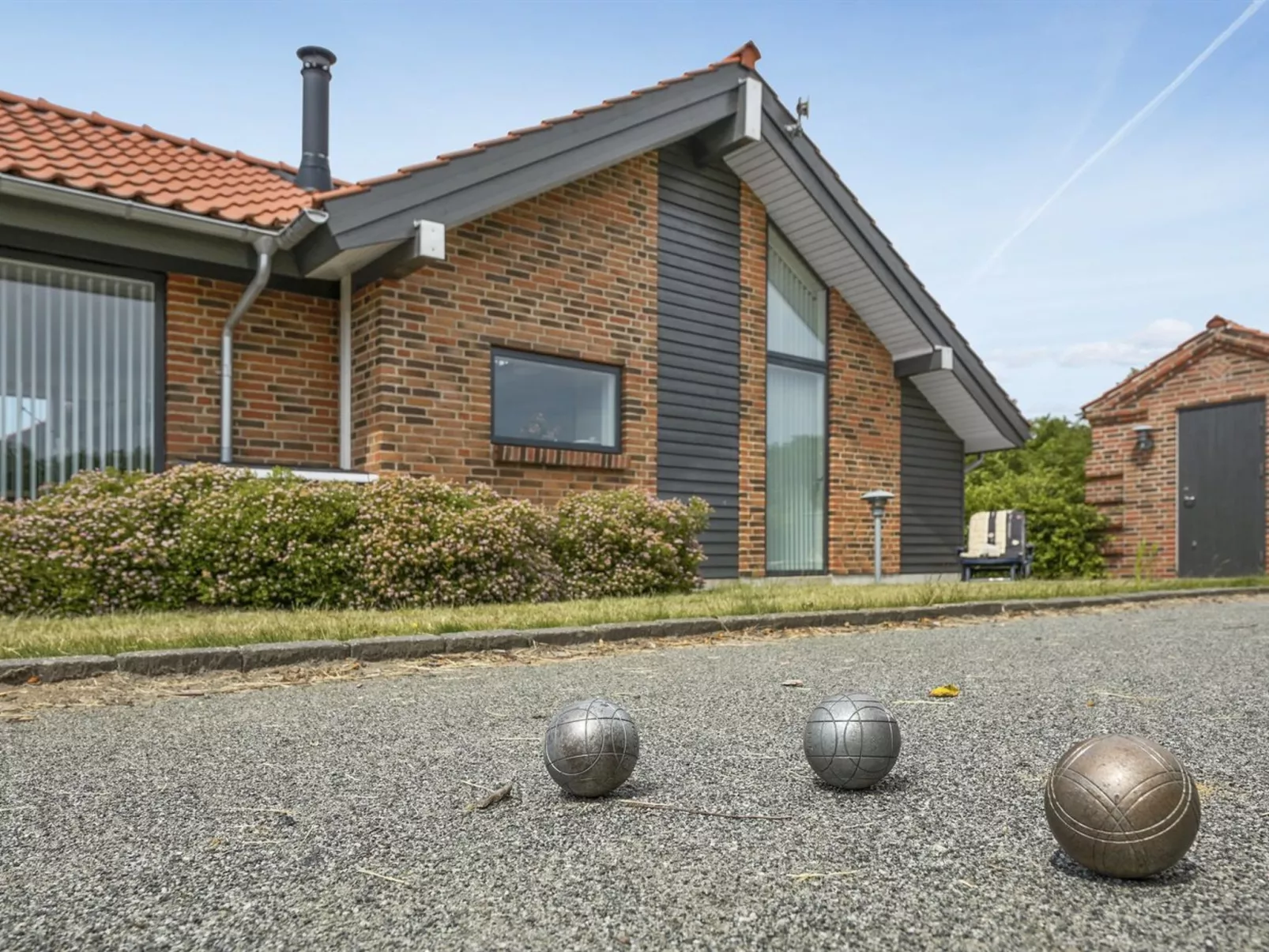 "Donka" - 300m to the fjord-Draußen