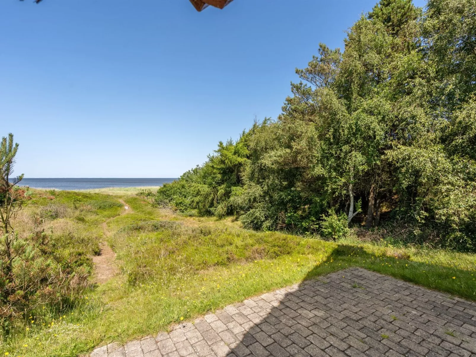 "Ingeborg" - 100m to the fjord-Draußen