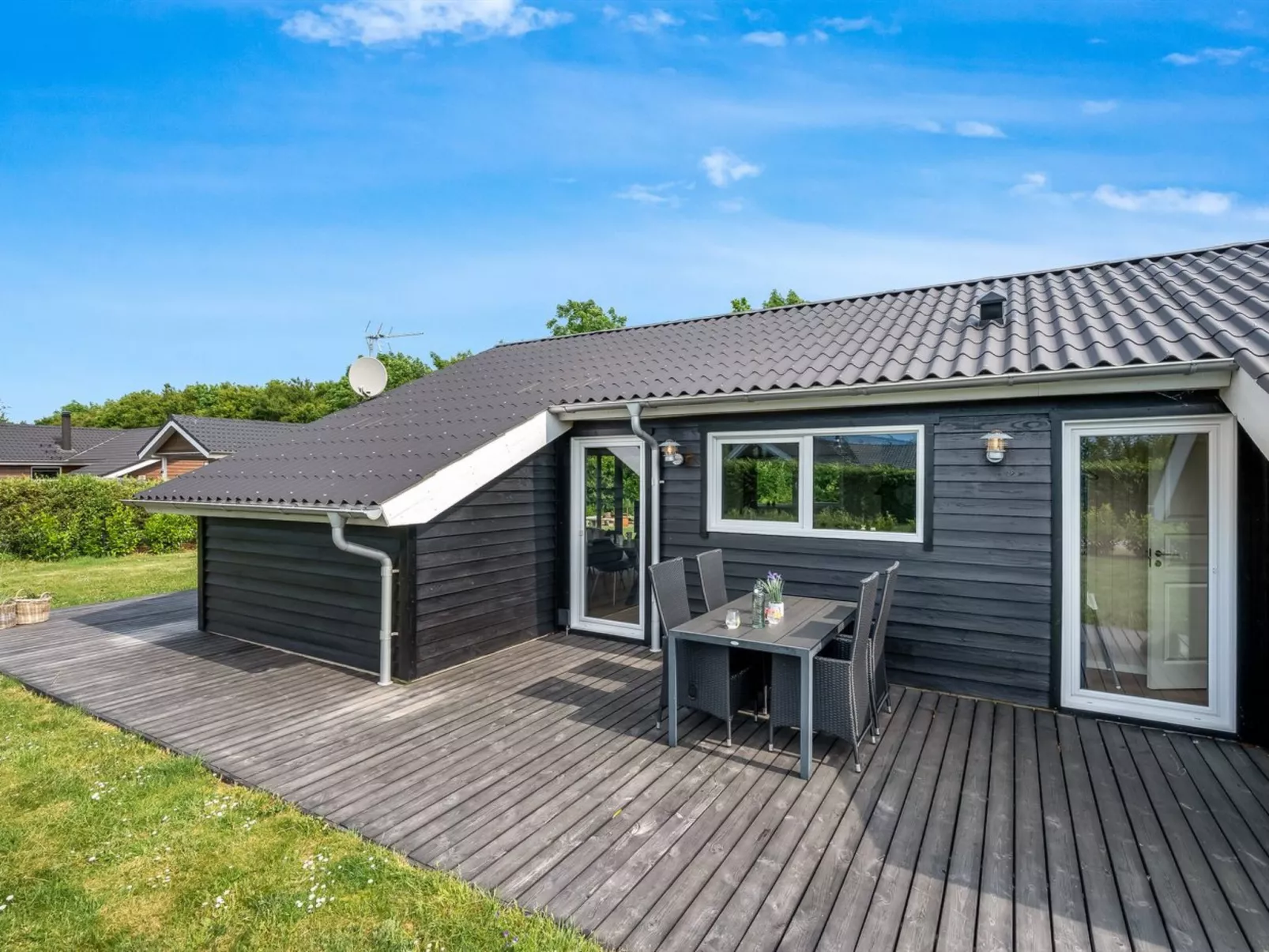 "Leeve" - 1.4km to the fjord-Draußen