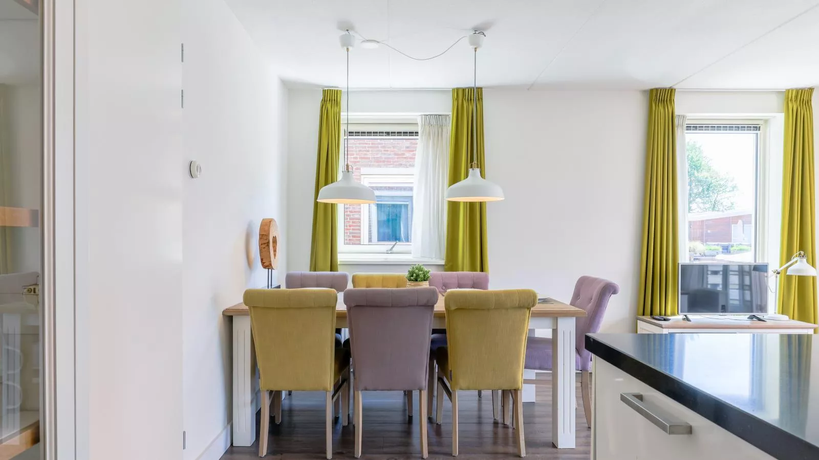 Assum II-Dining room