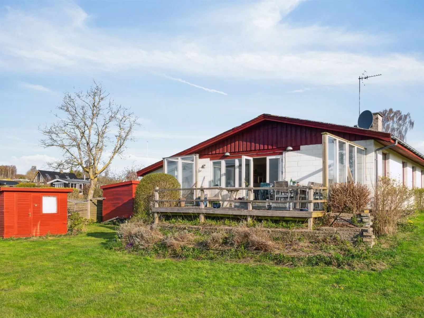 "Velika" - 25m to the fjord-Outside