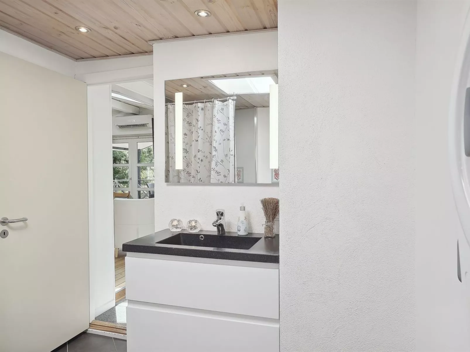 "Olof" - 100m from the sea-Inside