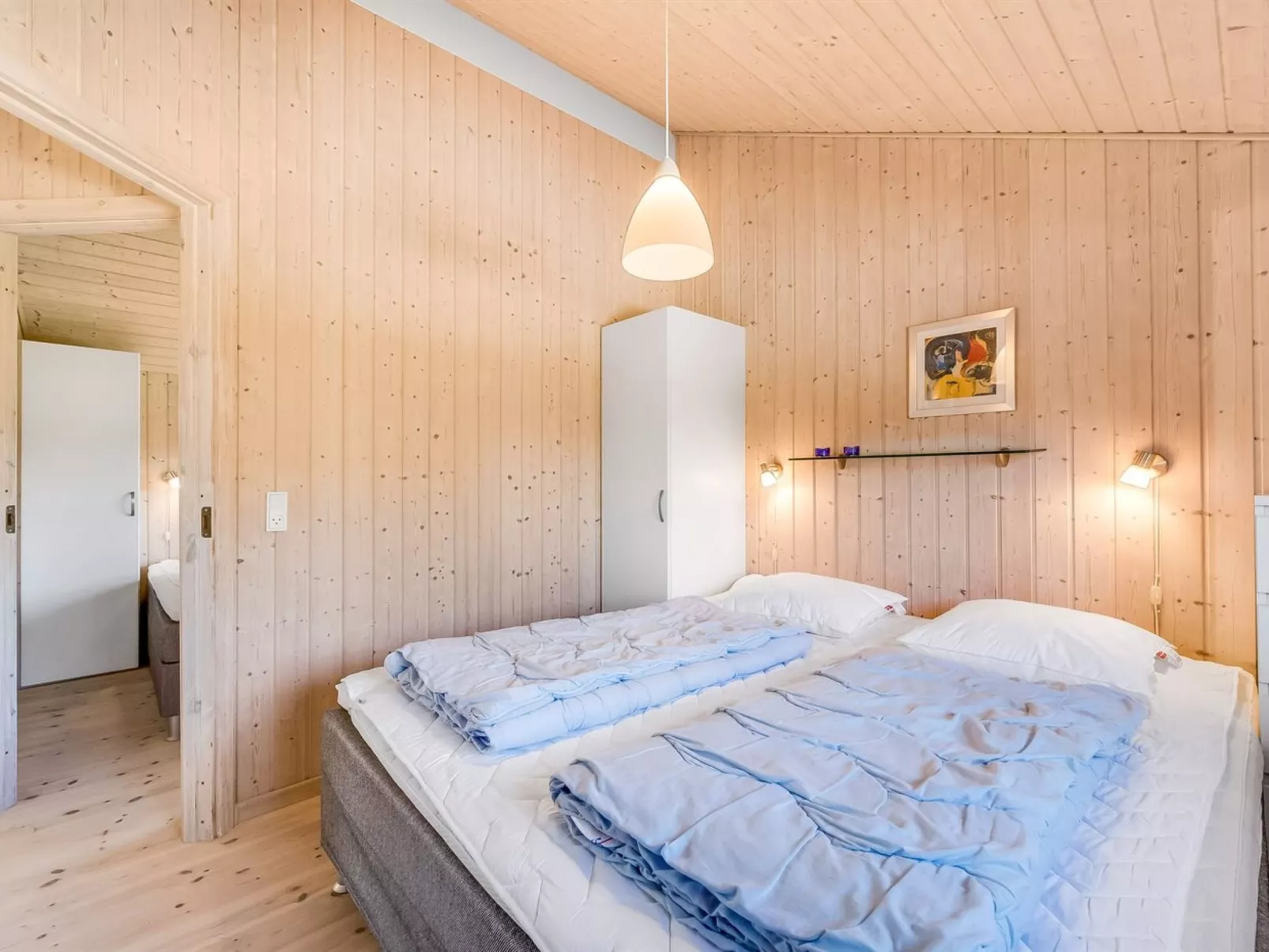 "Haagen" - 600m to the fjord-Inside