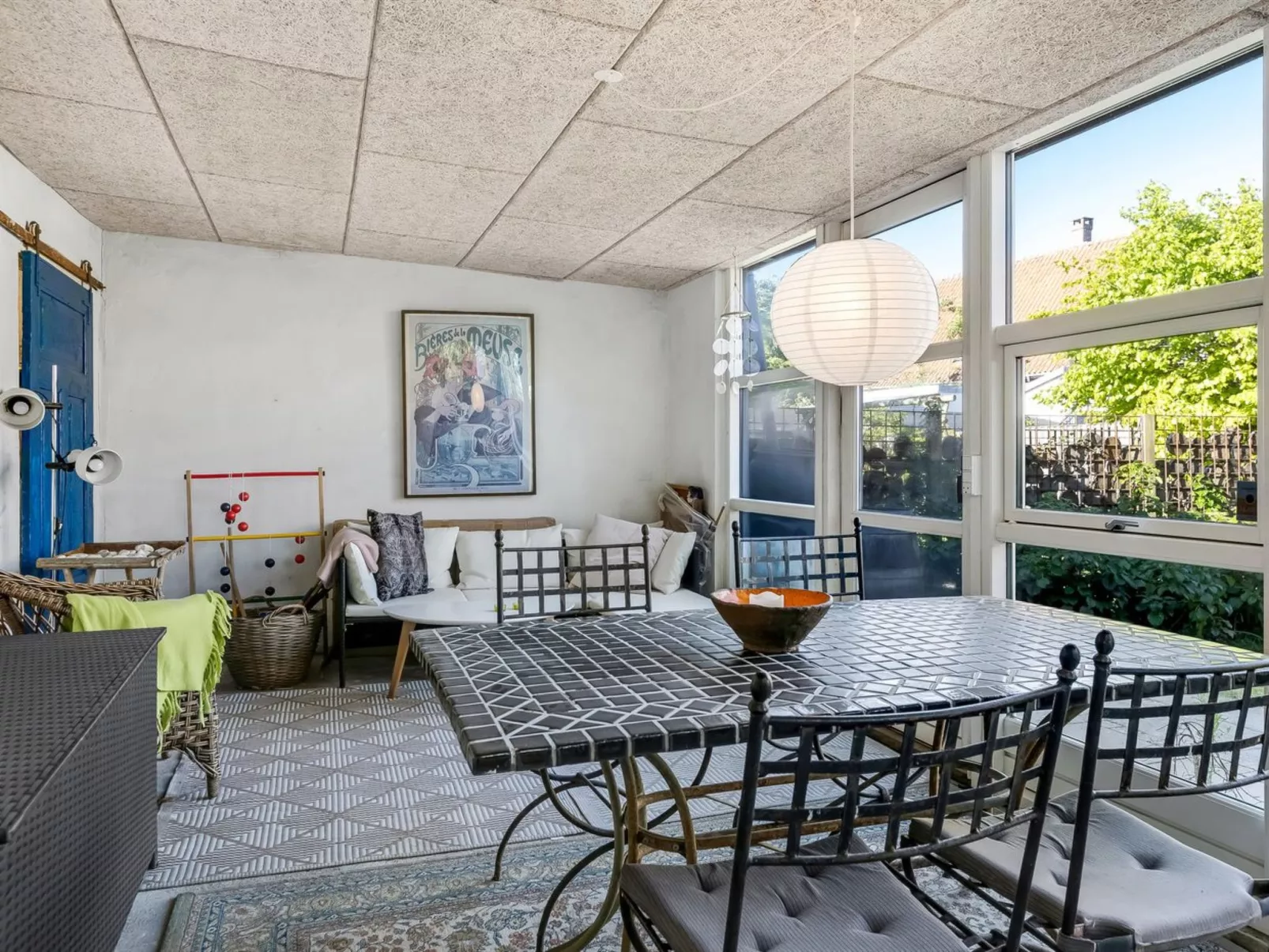 "Elma" - 24km from the sea-Drinnen