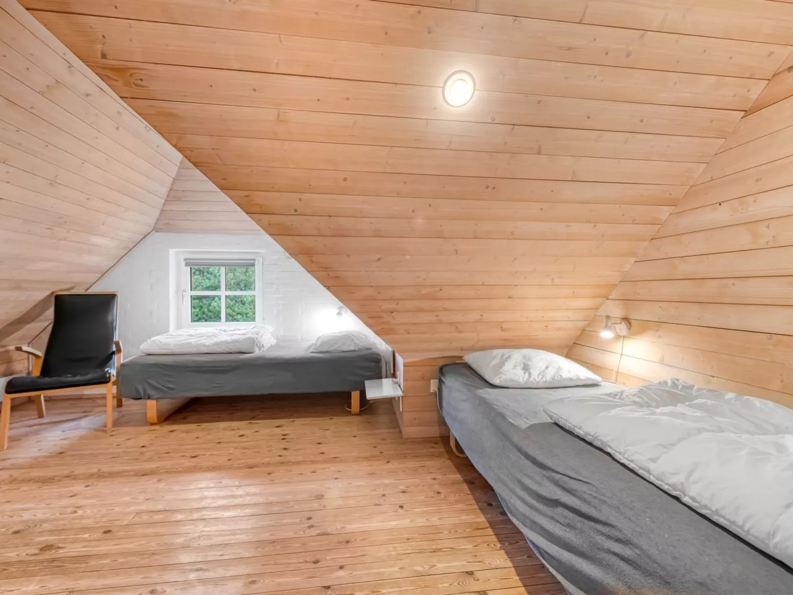 "Dorris" - 4.3km from the sea-Dedans