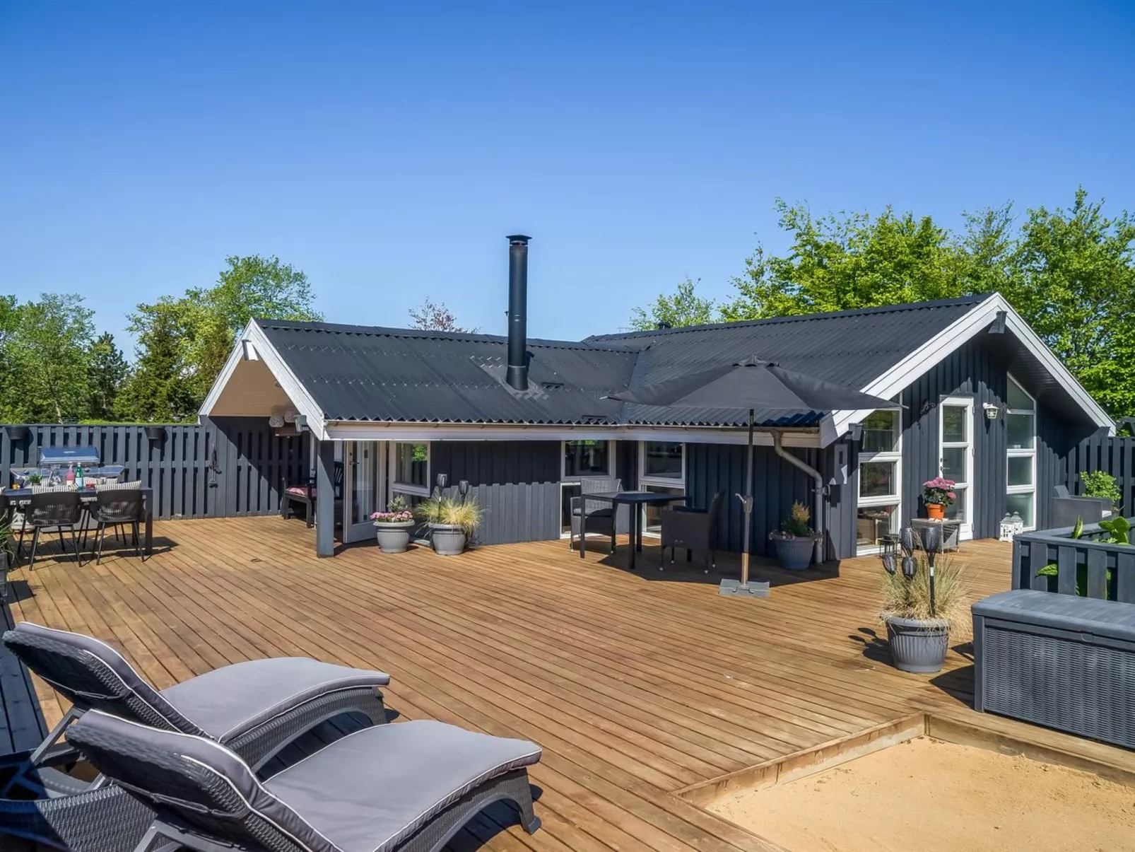 "Bryti" - 500m from the sea-Outside