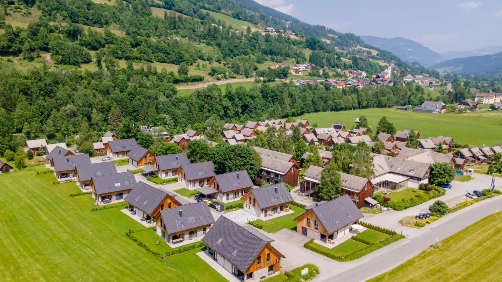 Luxury Sankt Lorenzen-Exterior in summer