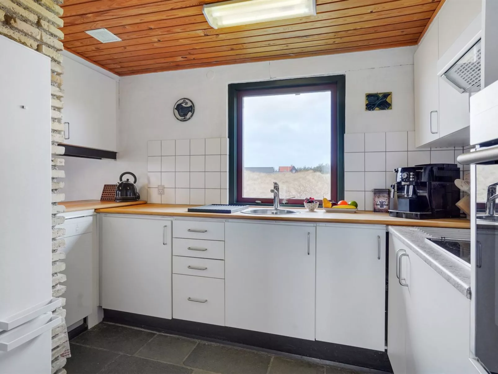 "Thorid" - 200m from the sea-Inside