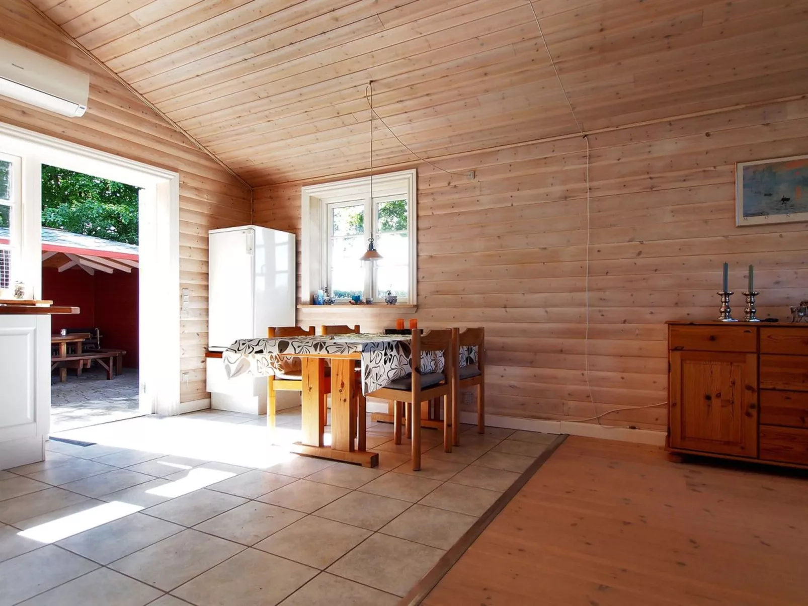 "Salme" - 100m from the sea-Inside