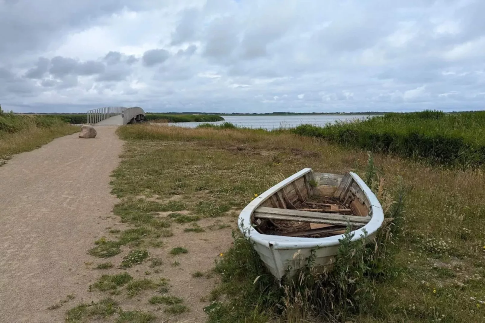Maison de vacances pour 4 a Ringkøbing-By Traum-Vue sur l'eau