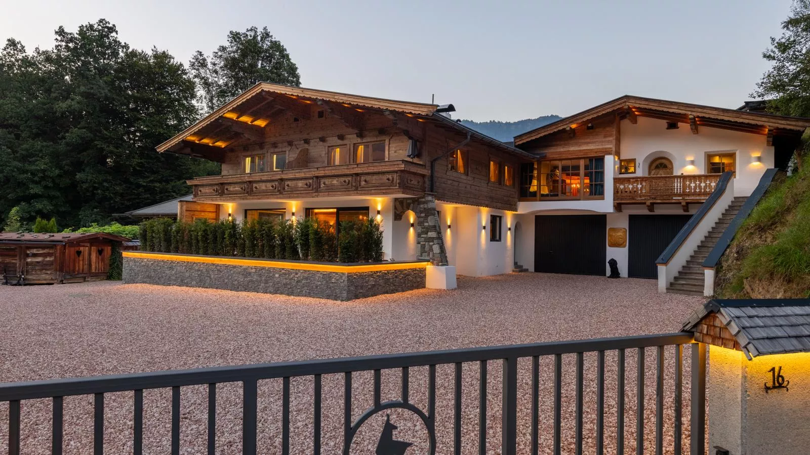 City Hide-Away Paß Thurn Top 3