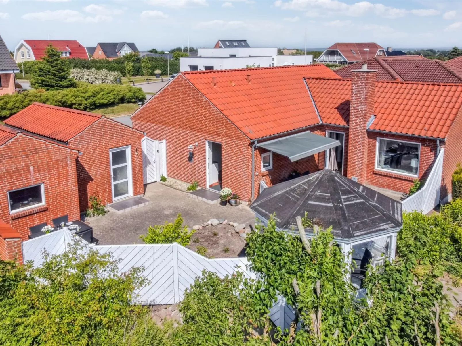 "Kiersten" - 5km from the sea-Outside