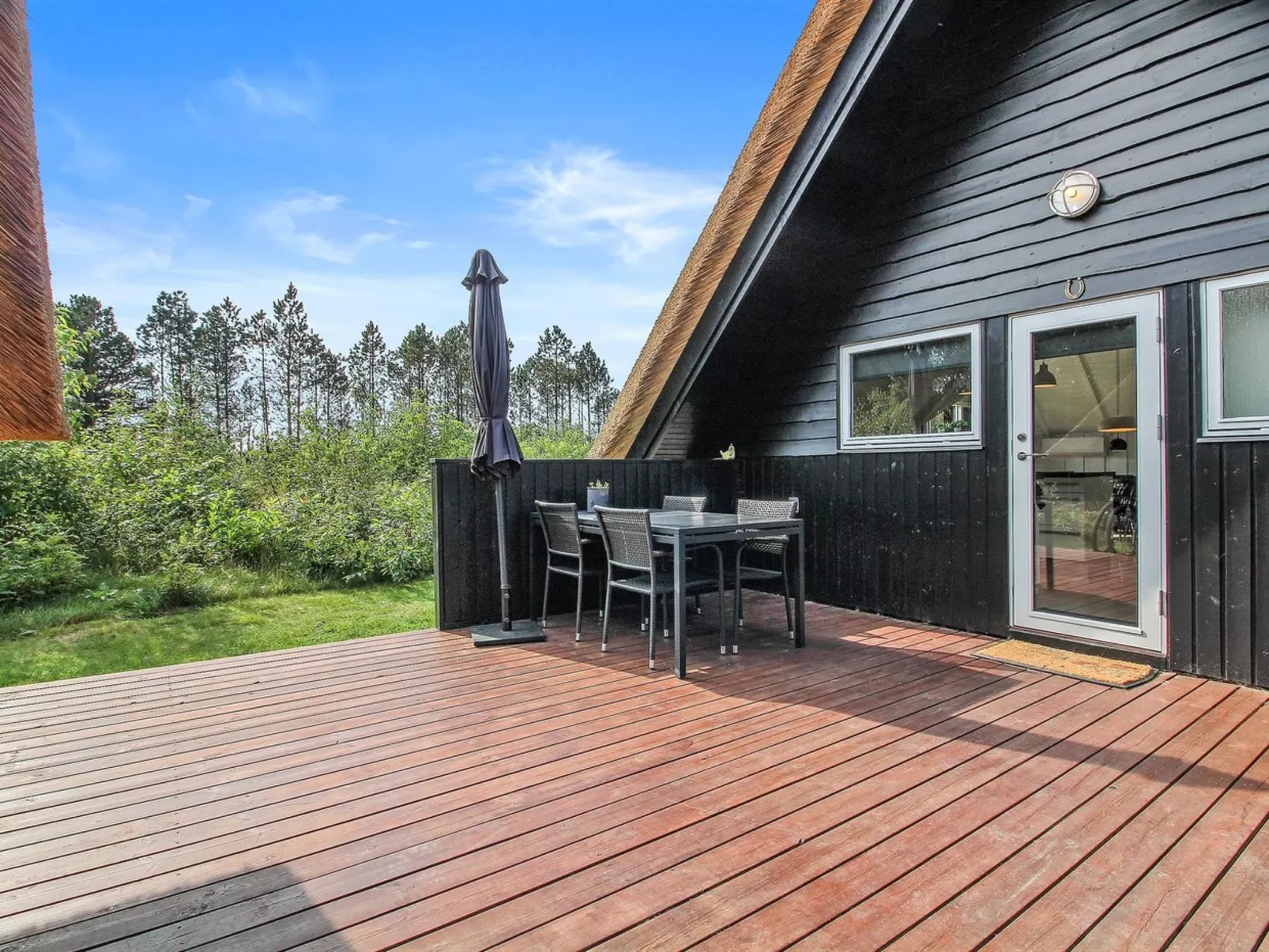 "Awenasa" - 4.1km from the sea-Outside