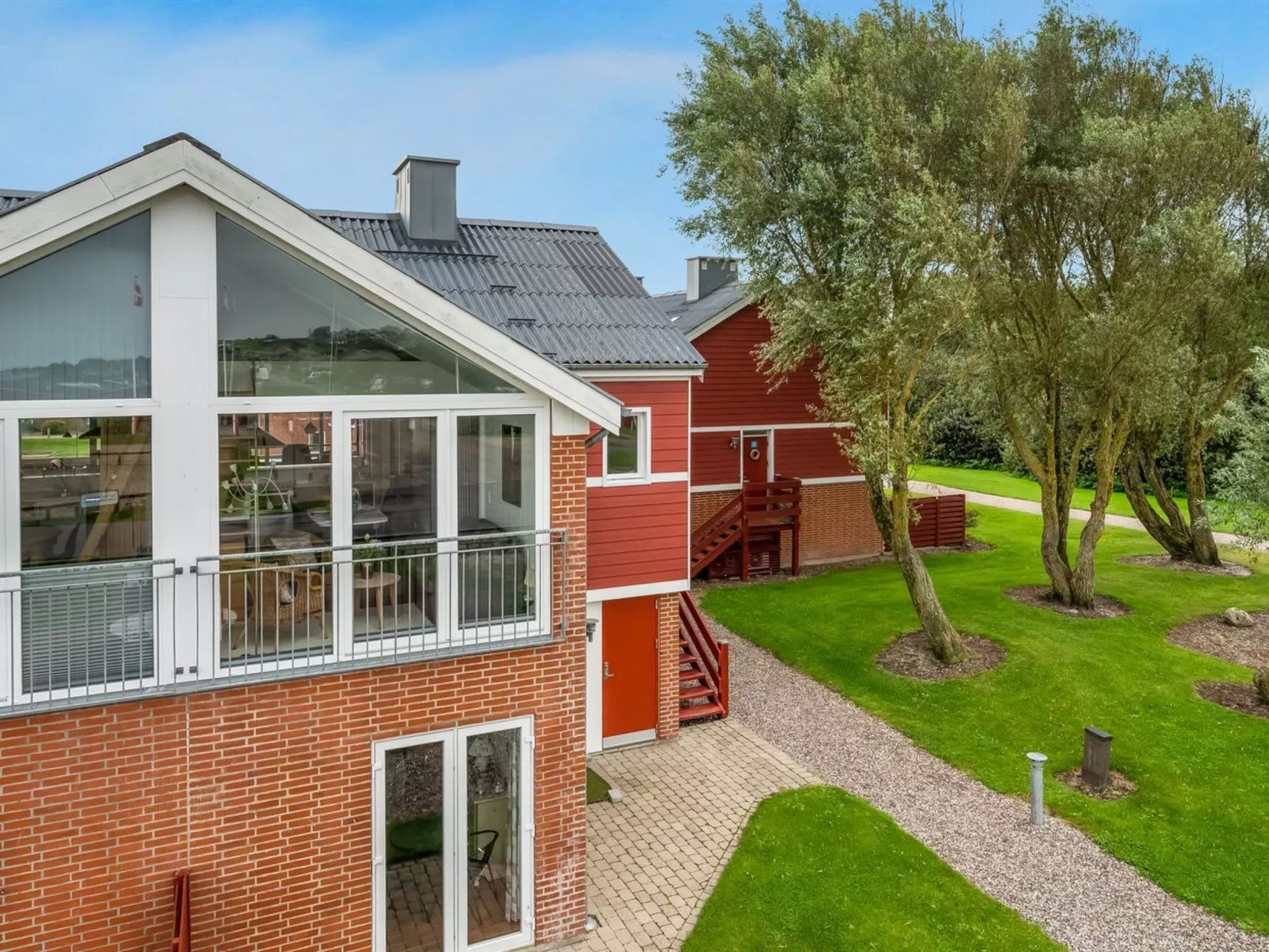 "Alvy" - 100m to the fjord-Outside