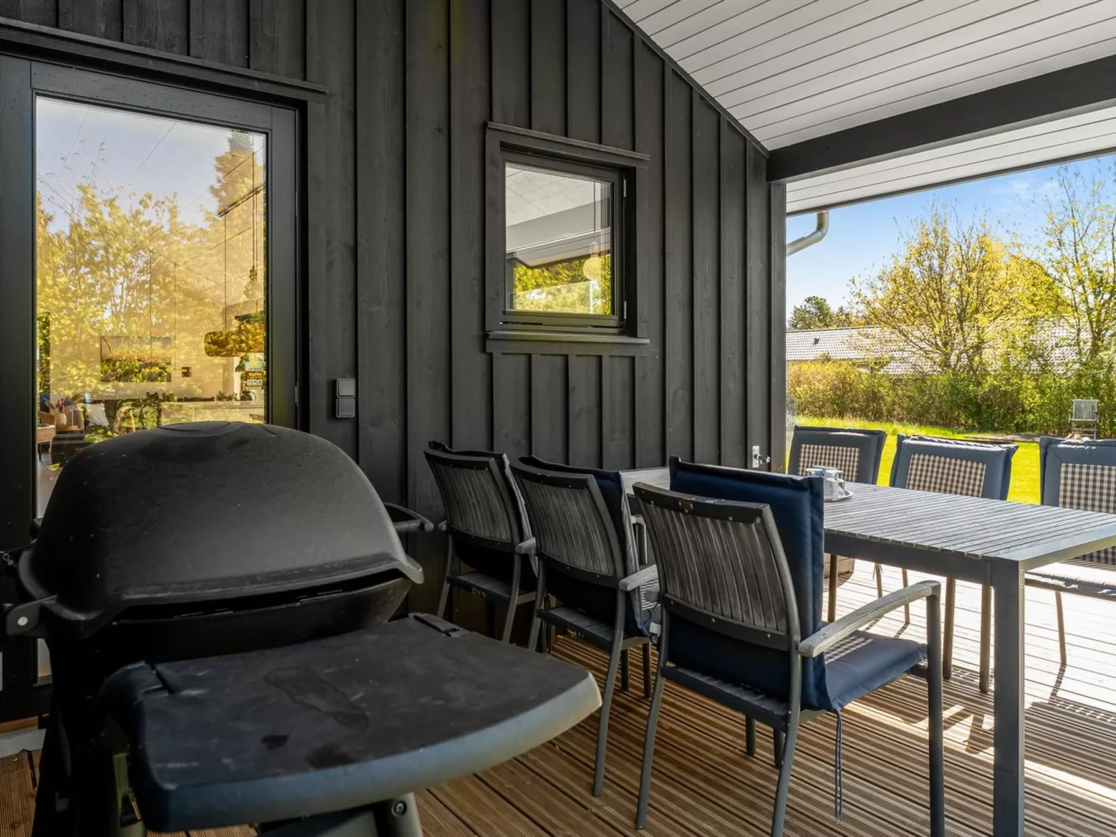 "Alfrede" -  from the sea-Dehors