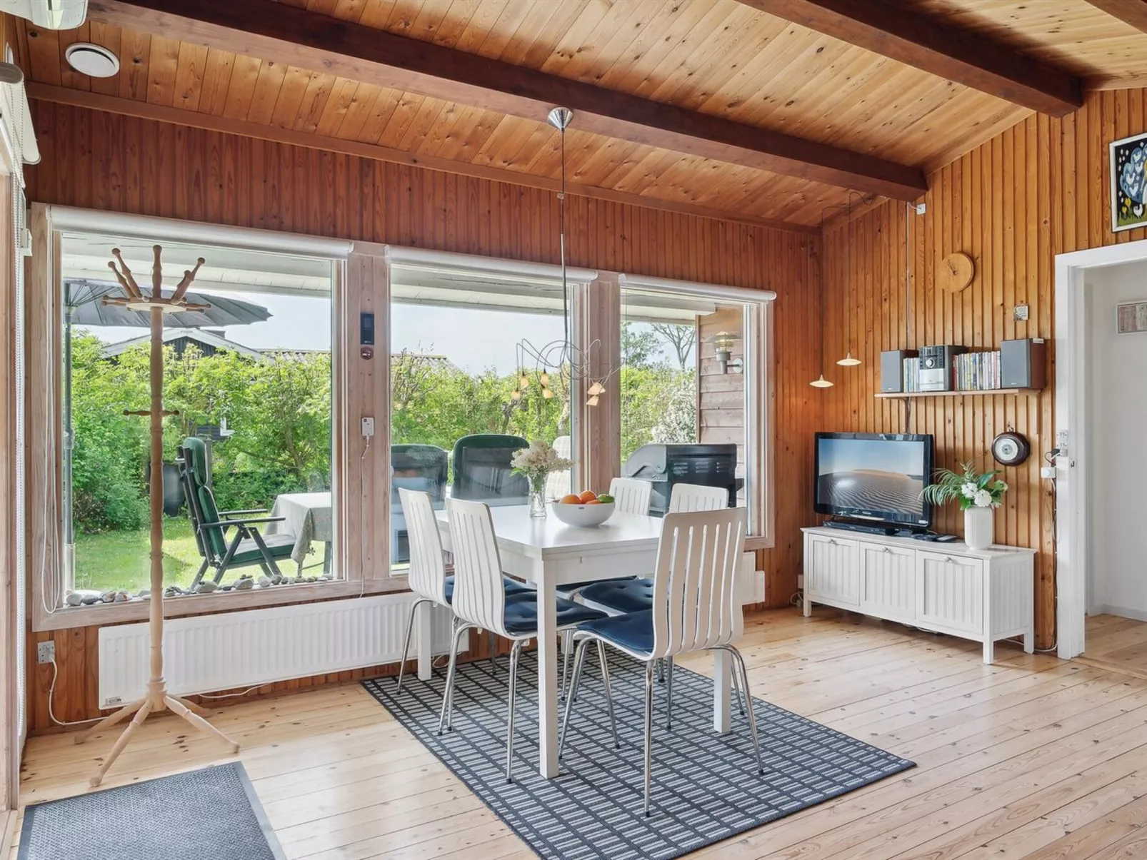 "Felicity" - 250m from the sea-Inside