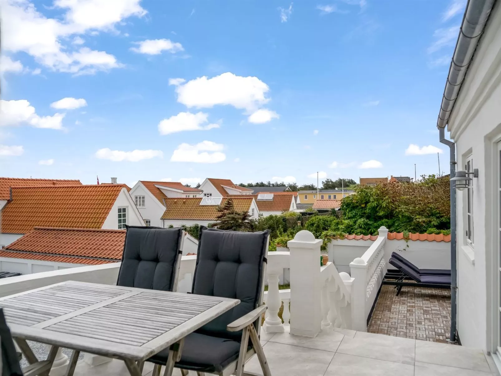 "Edmond" - 150m from the sea-Outside