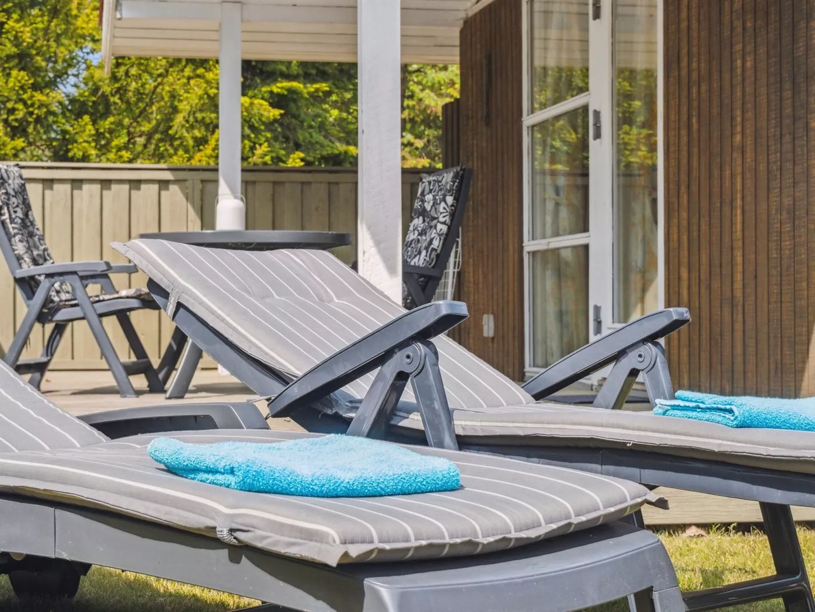 "Eini" - 500m from the sea-Outside