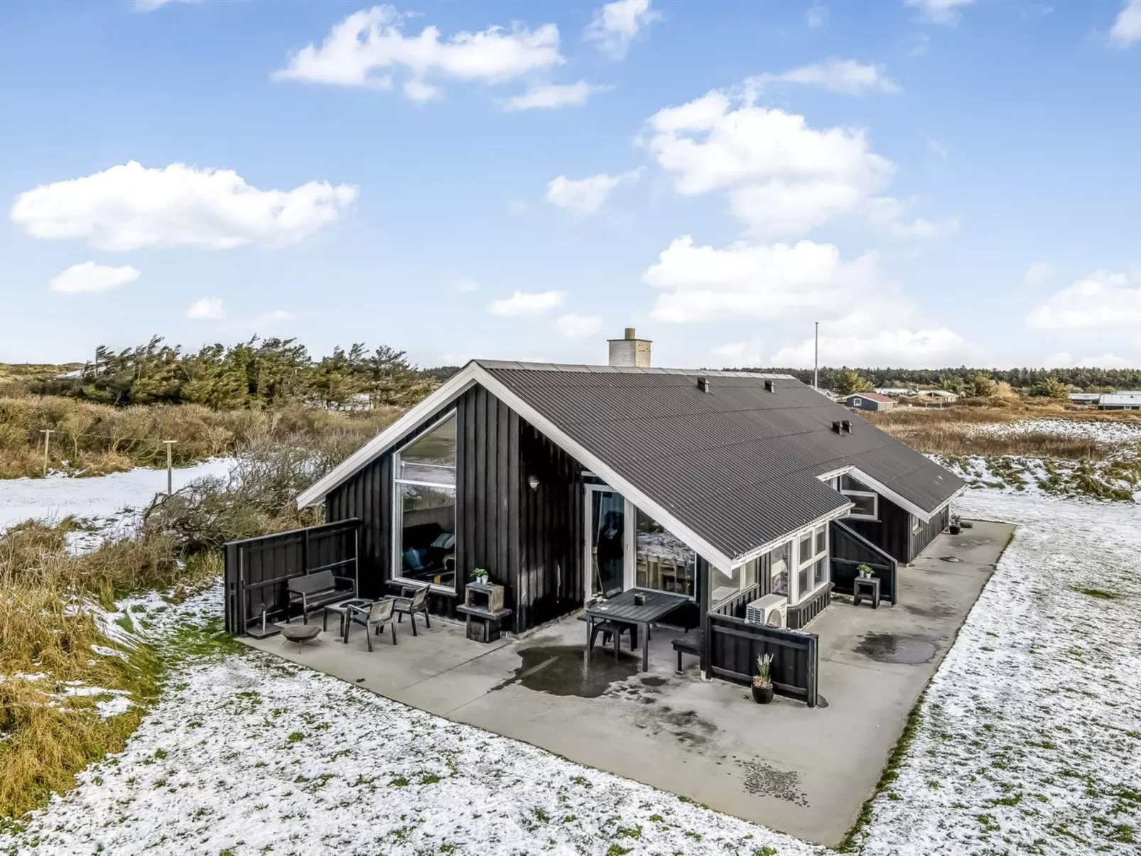 "Iida" - 100m from the sea-Draußen