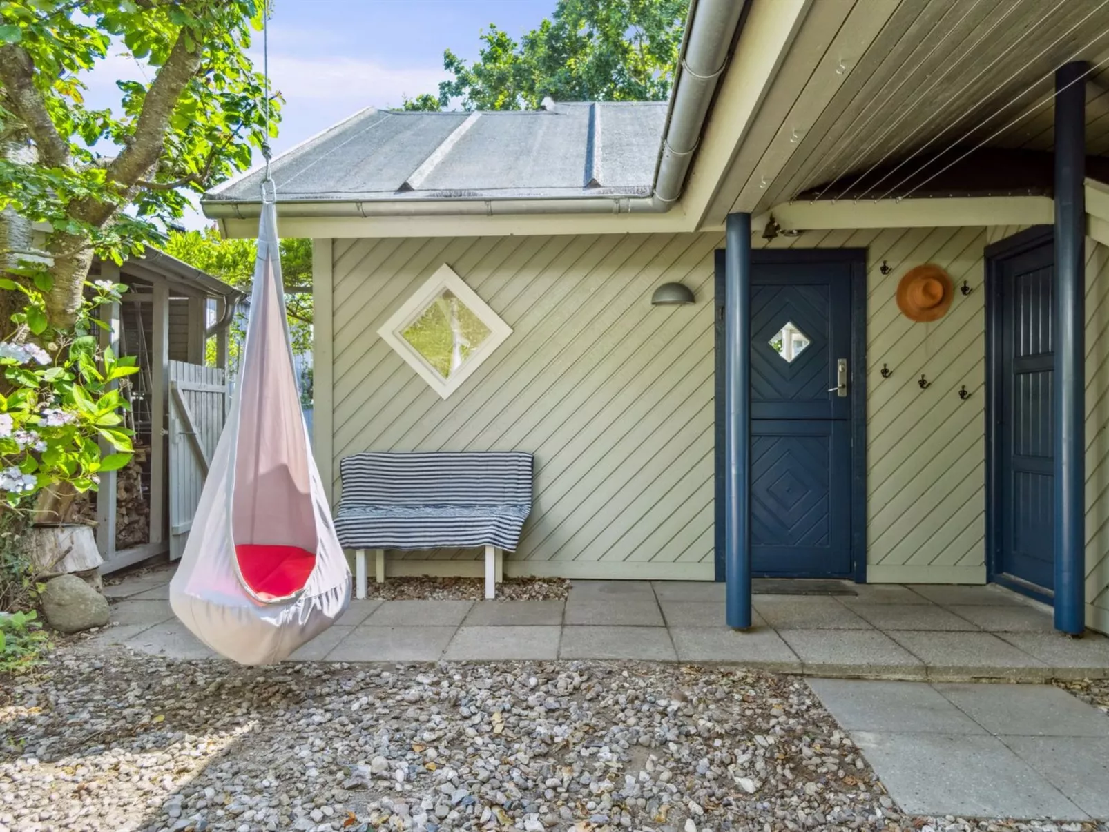 "Snari" - 10m from the sea-Draußen