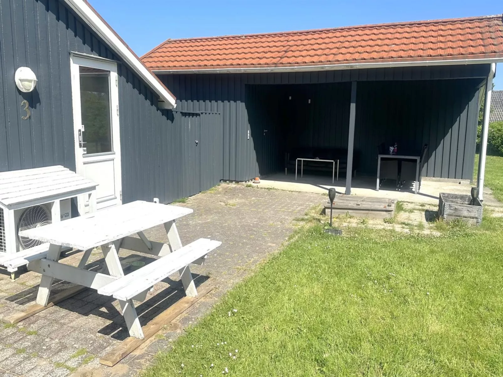 "Frellef" - 491m from the sea-Outside