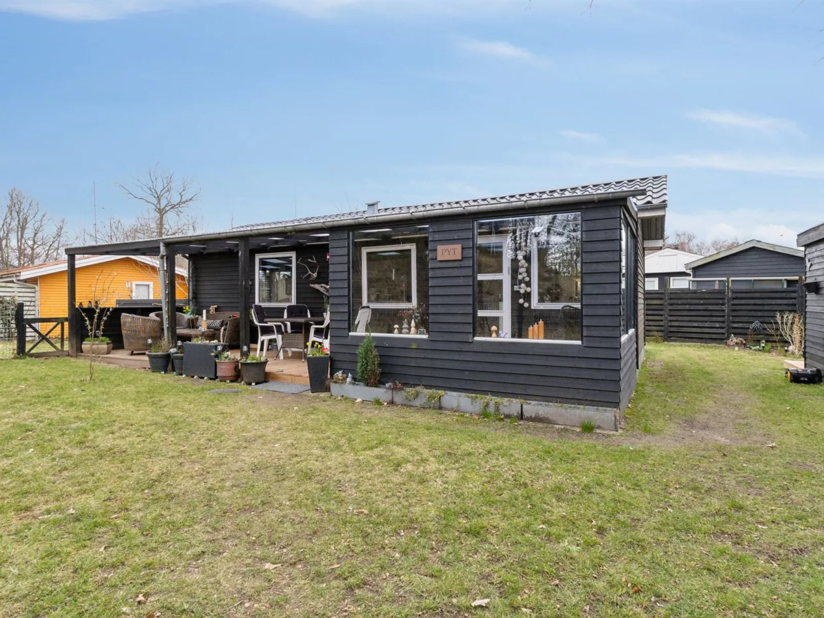 "Tjarven" - 300m from the sea-Outside