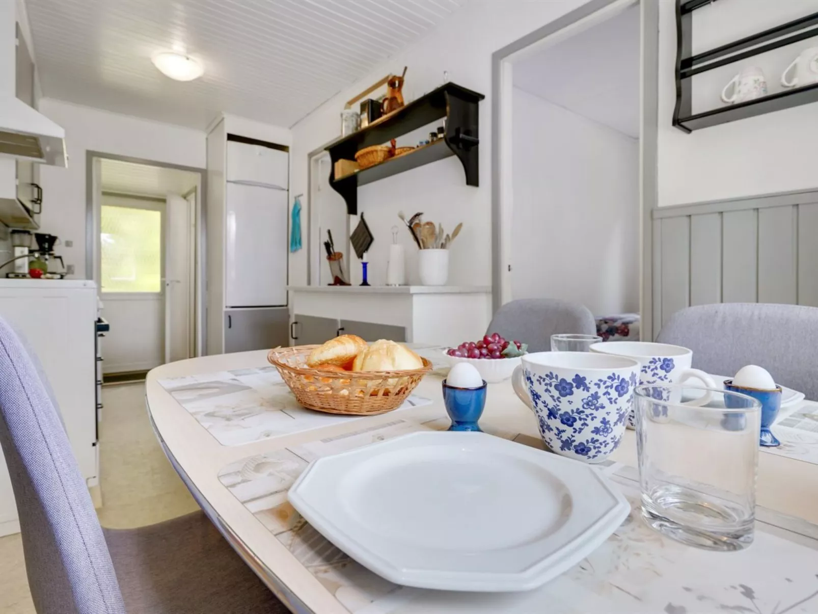 "Harri" - 700m from the sea-Inside