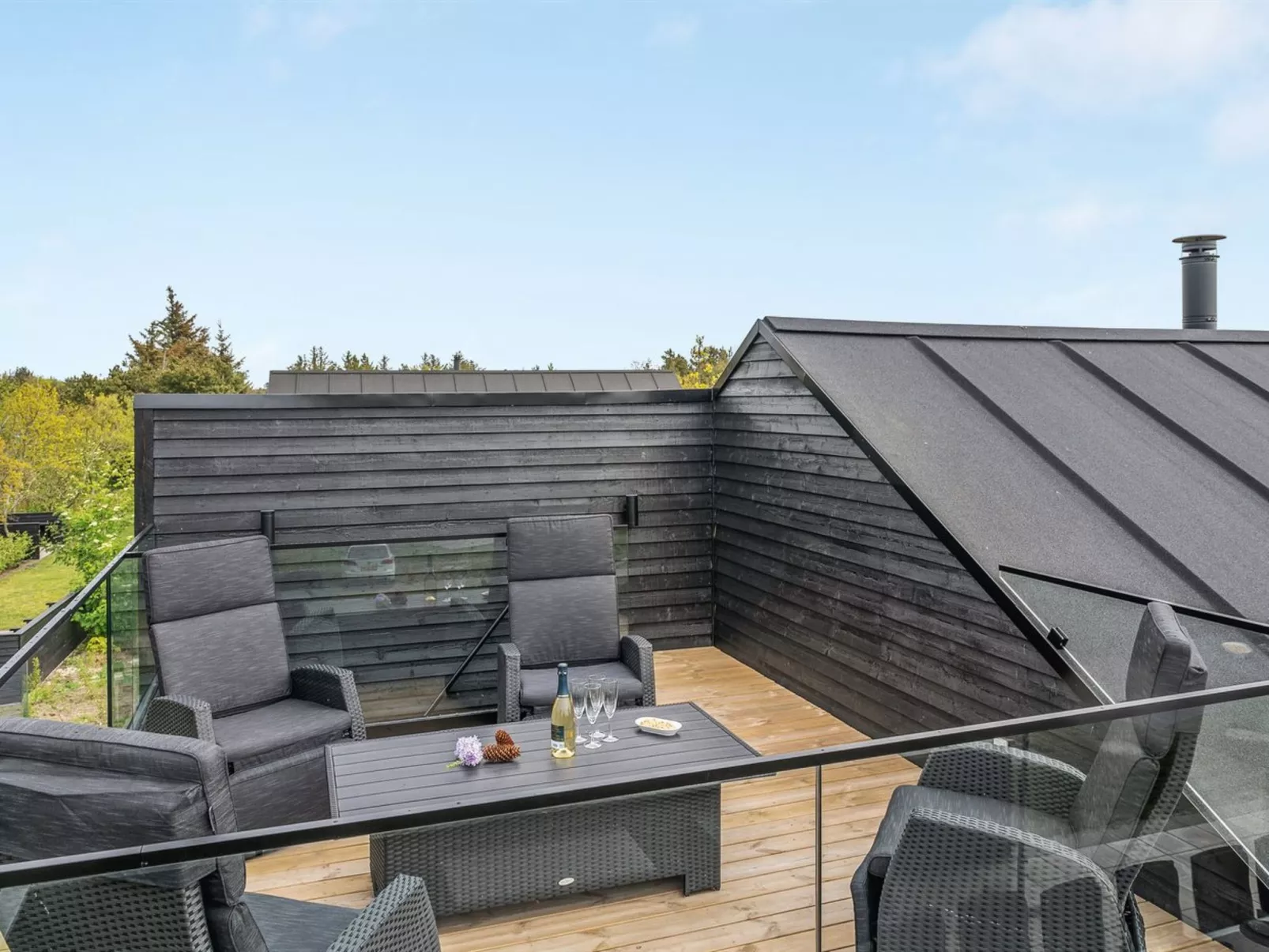 "Jonne" - 200m to the fjord-Draußen