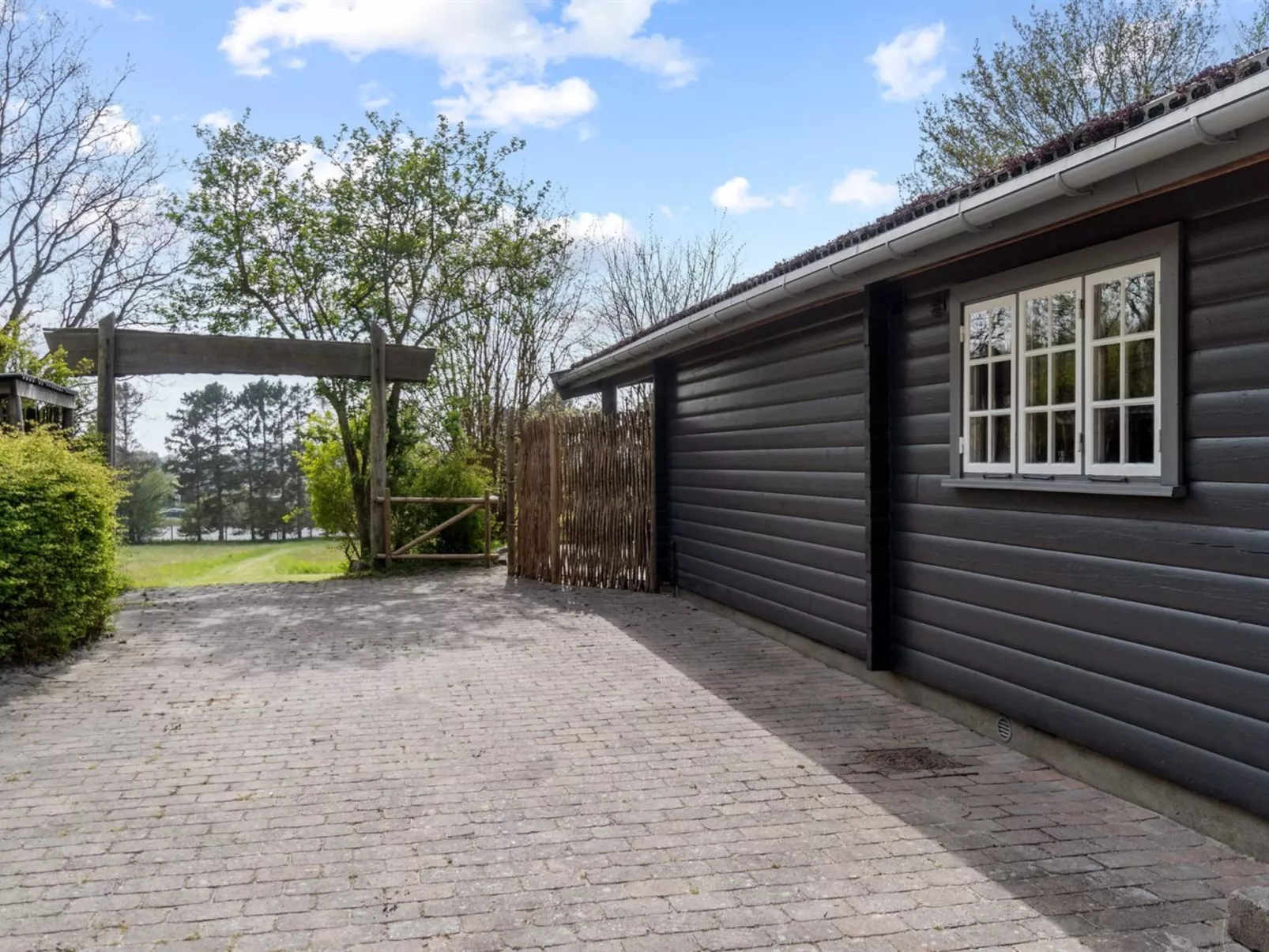 "Till" - 1.6km from the sea-Dehors