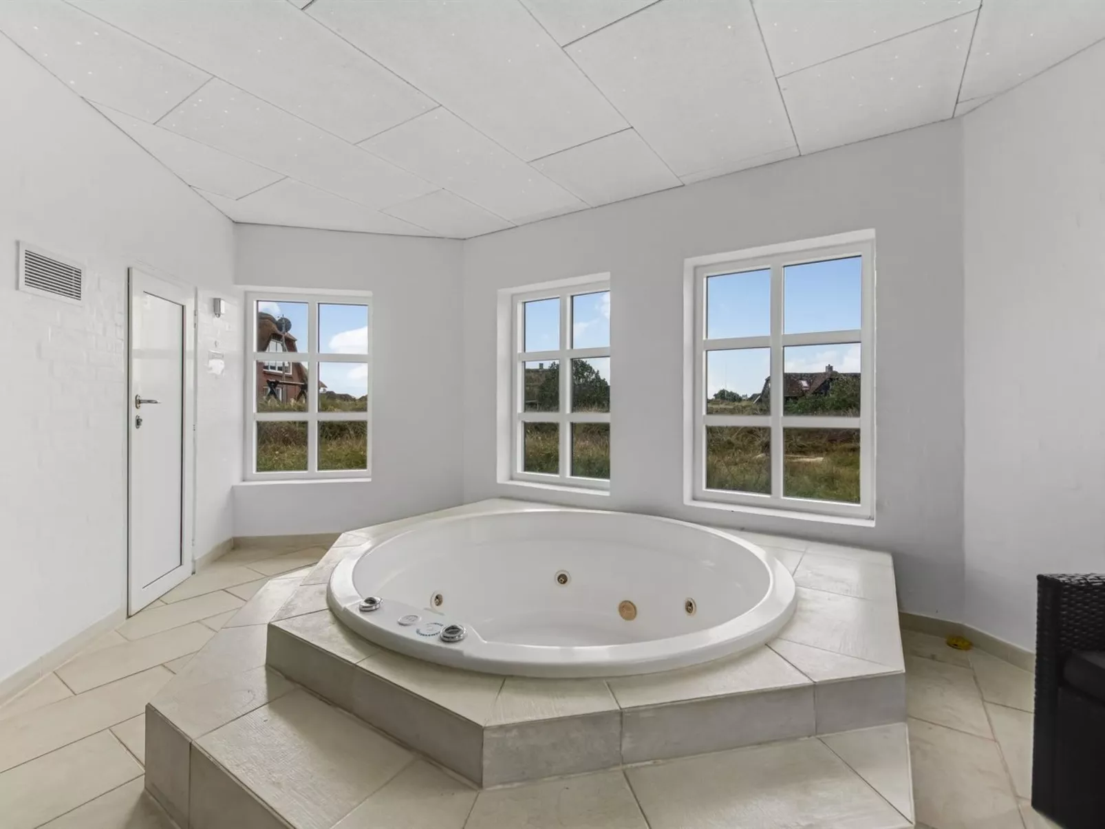 "Axeline" - 300m from the sea-Drinnen