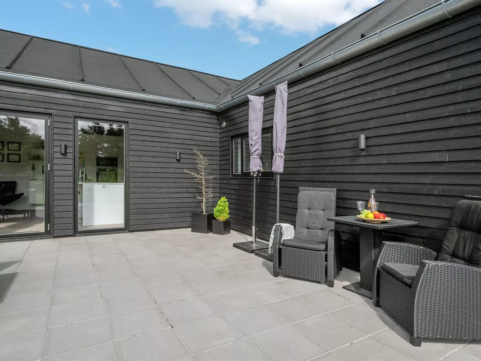 "Henrikke" - 500m to the fjord-Dehors