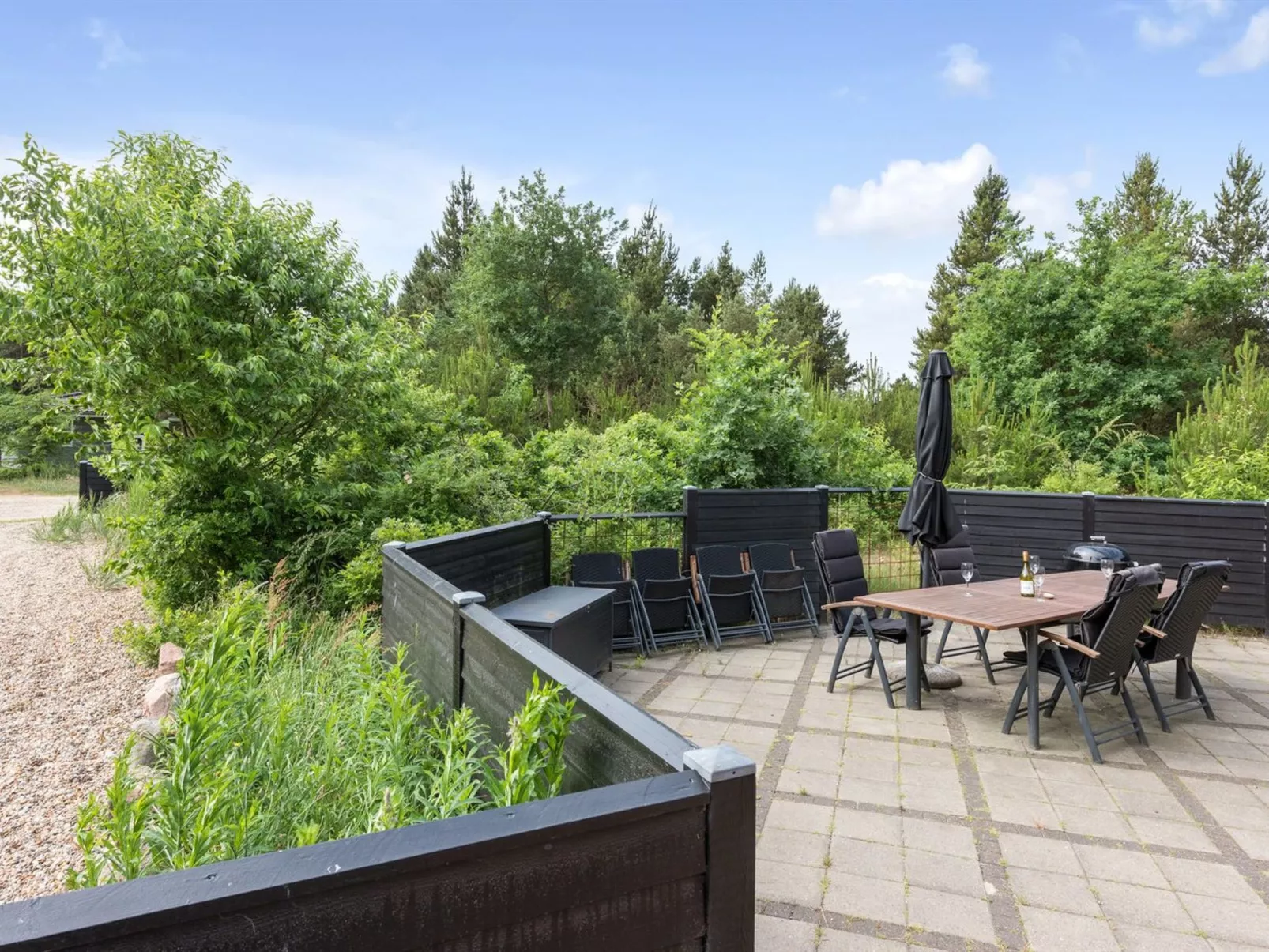 "Hunno" - 3km from the sea-Outside