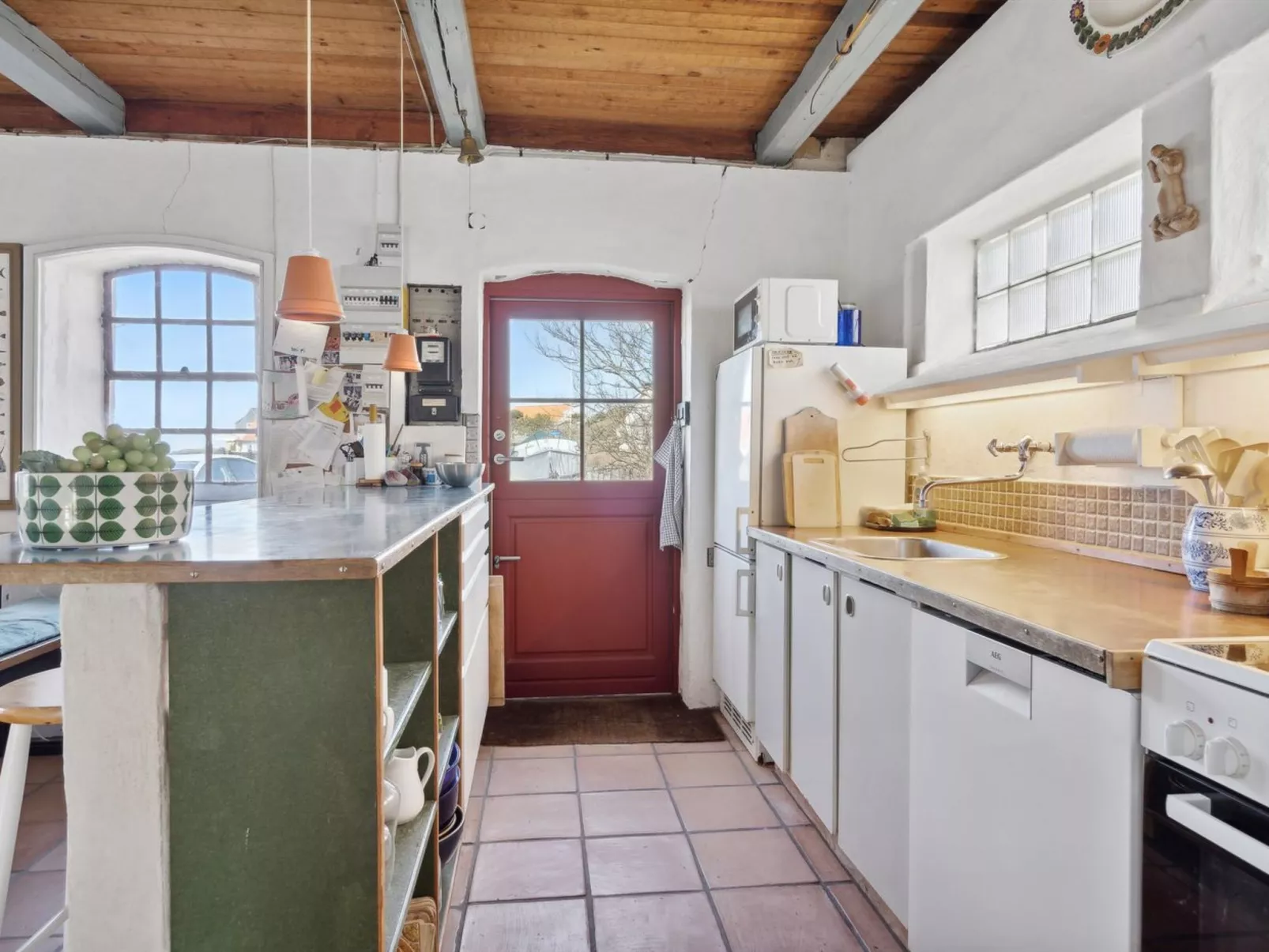 "Natalija" - 100m from the sea-Dedans