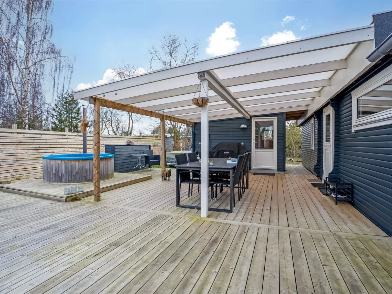 "Holte" - 750m from the sea-Draußen