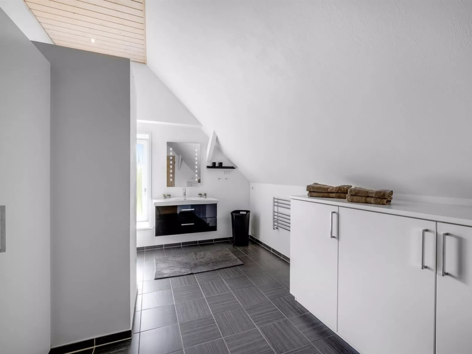 "Amma" - 21km from the sea-Drinnen