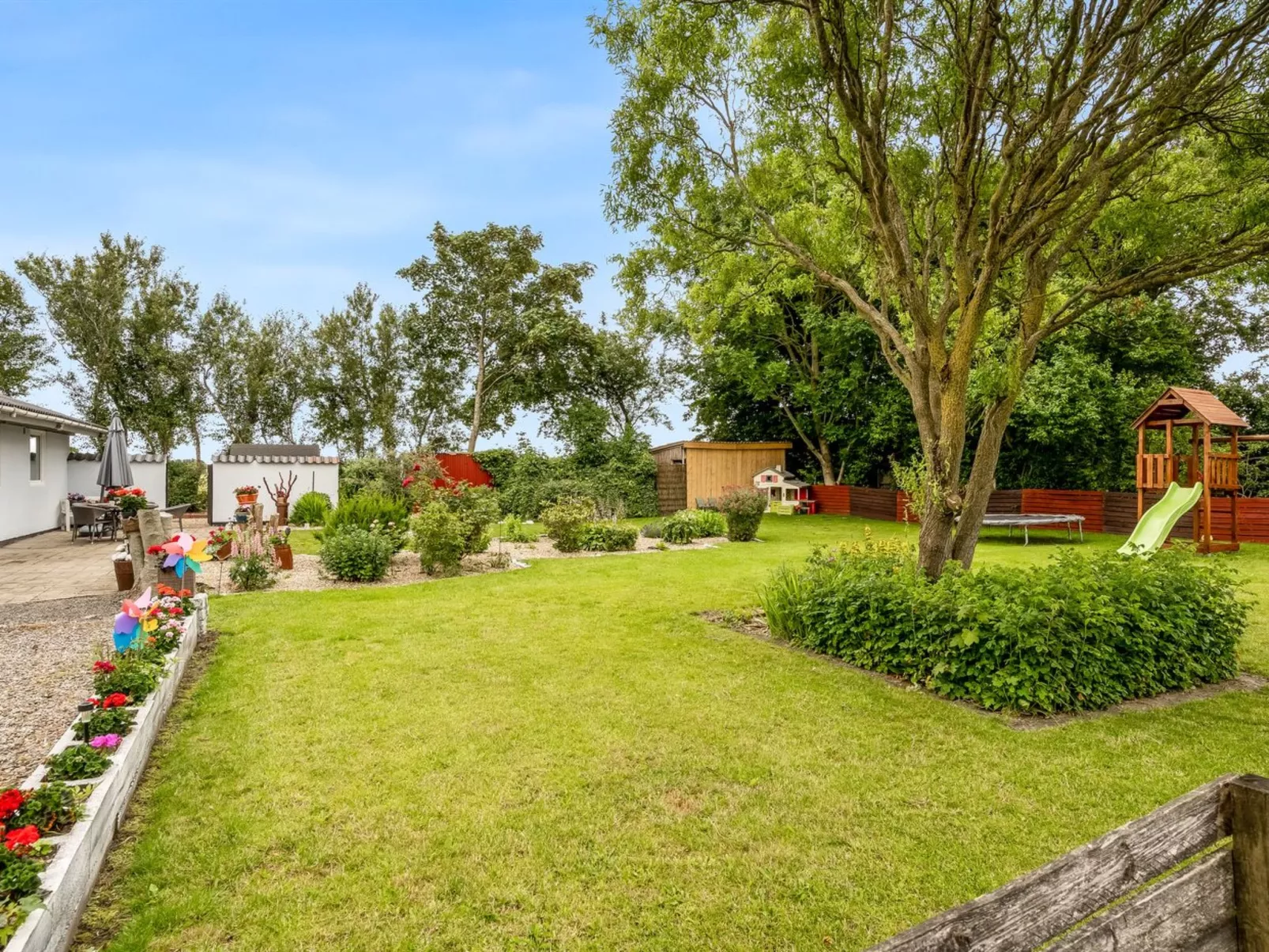 "Elara" - 300m from the sea-Outside