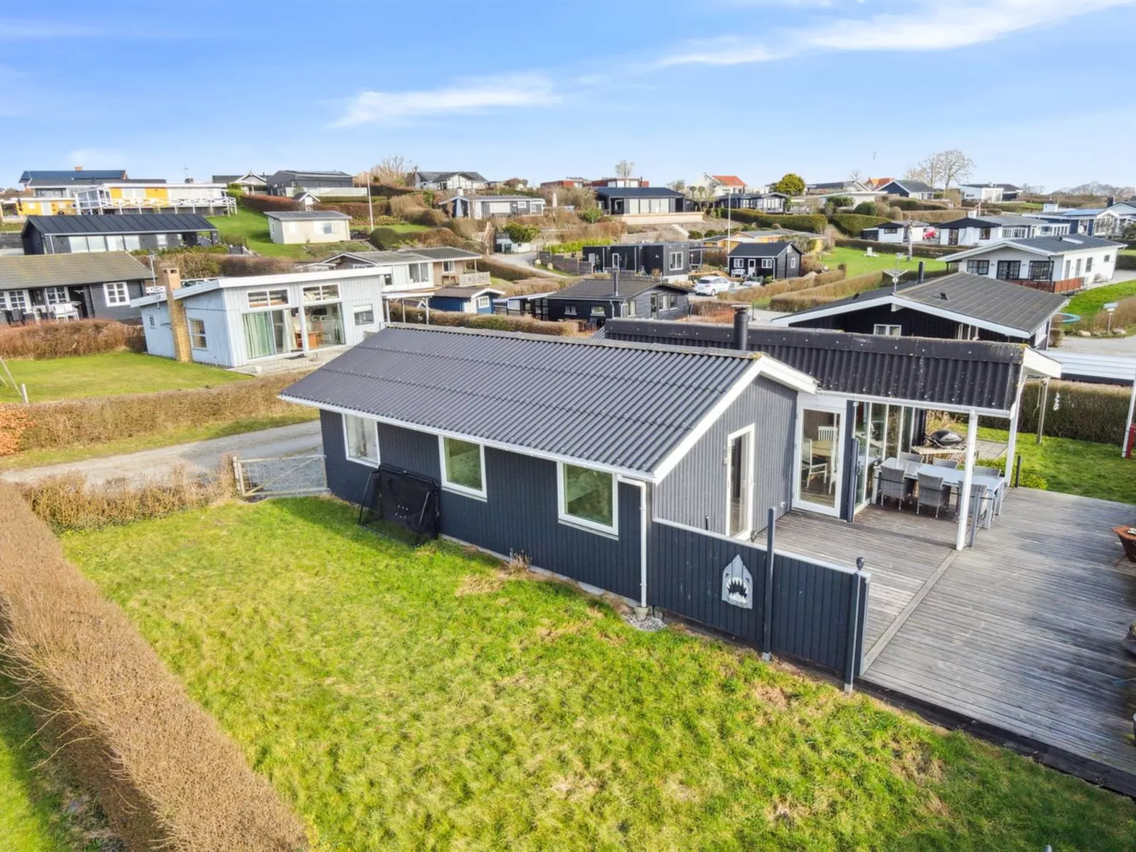 "Gyrid" - 150m from the sea-Outside