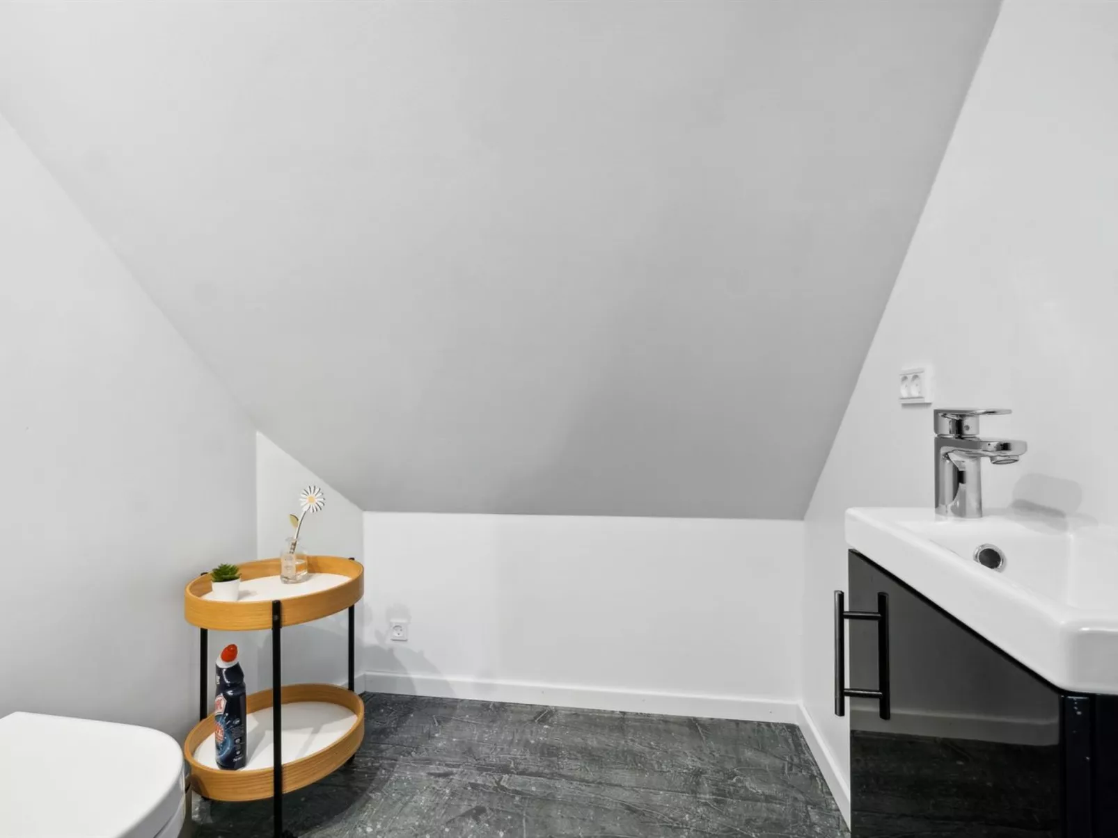 "Fridgerd" - 4.8km from the sea-Dedans