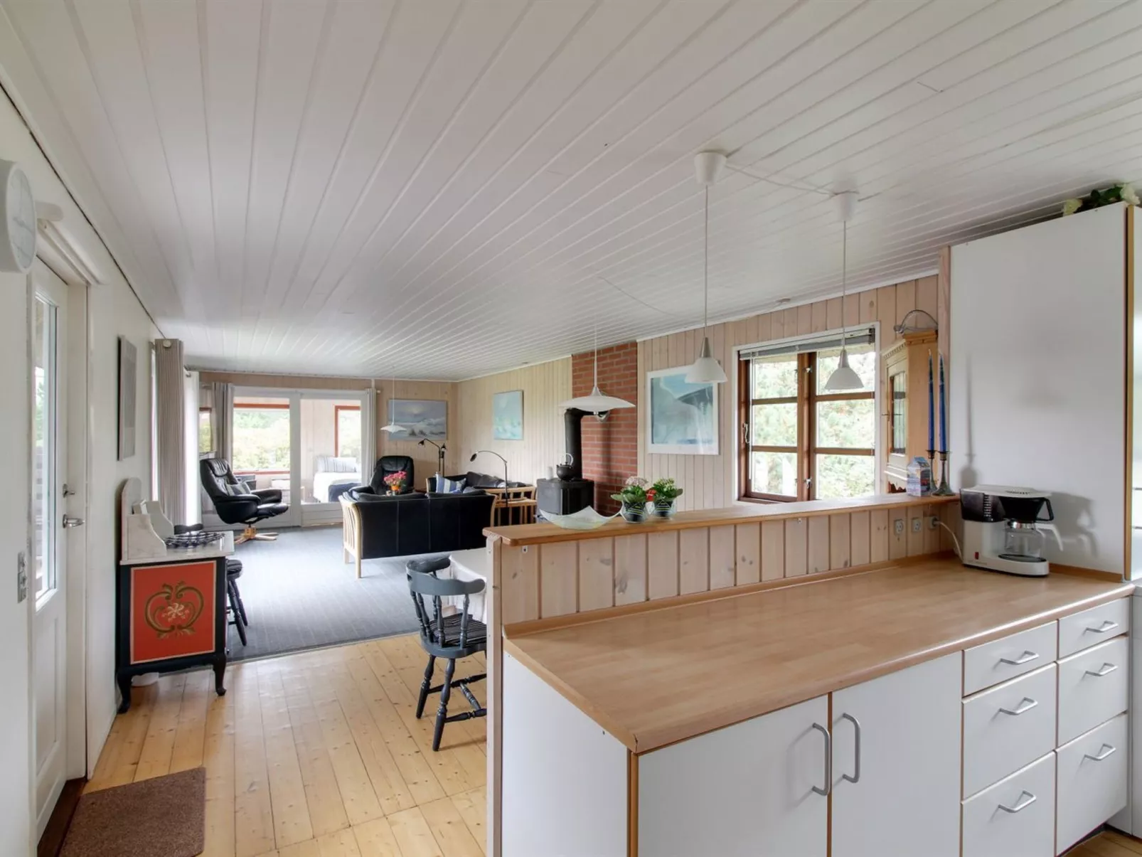 "Kastehelmi" - 400m from the sea-Inside