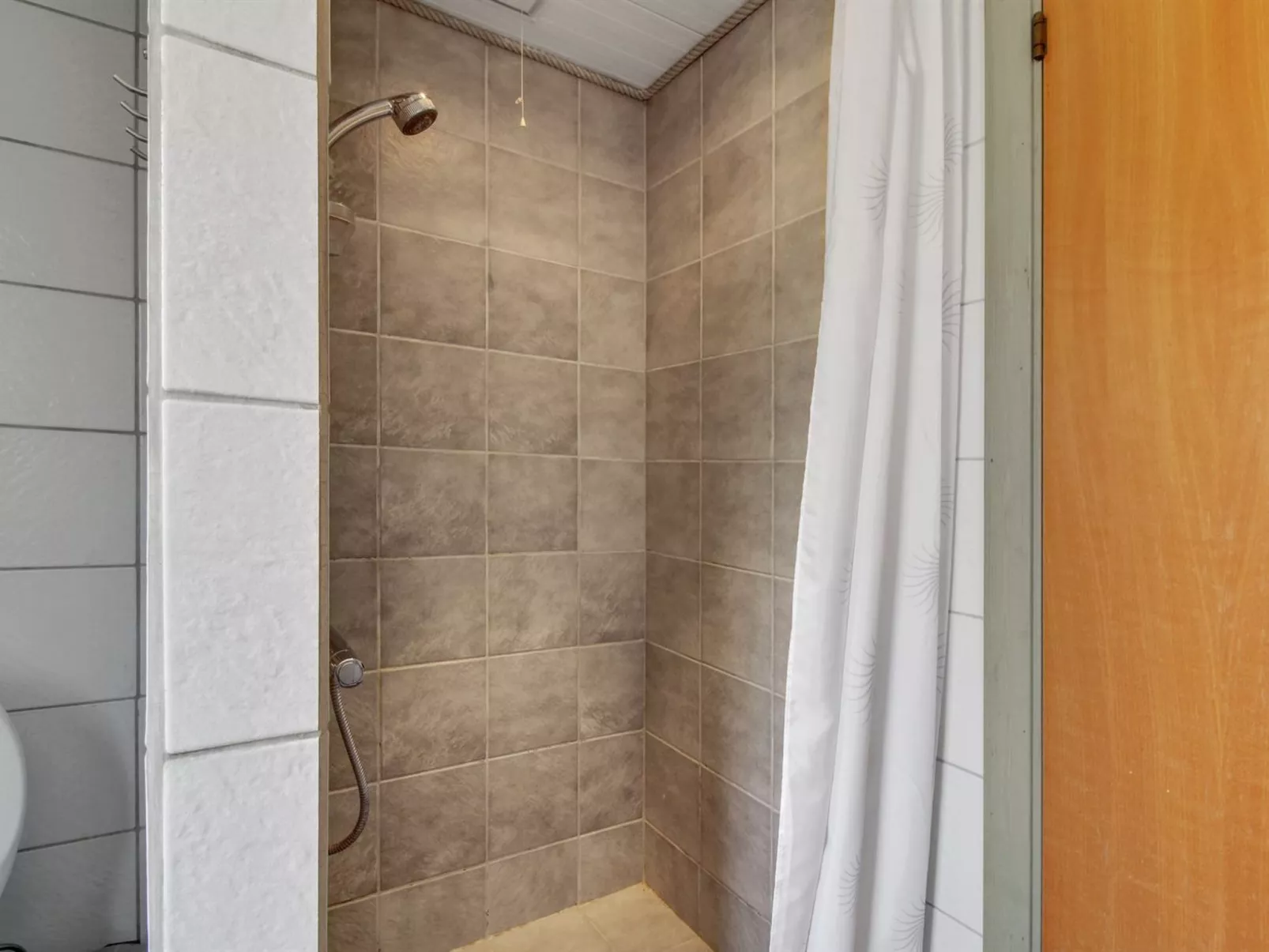 "Tala" - 4km from the sea-Drinnen