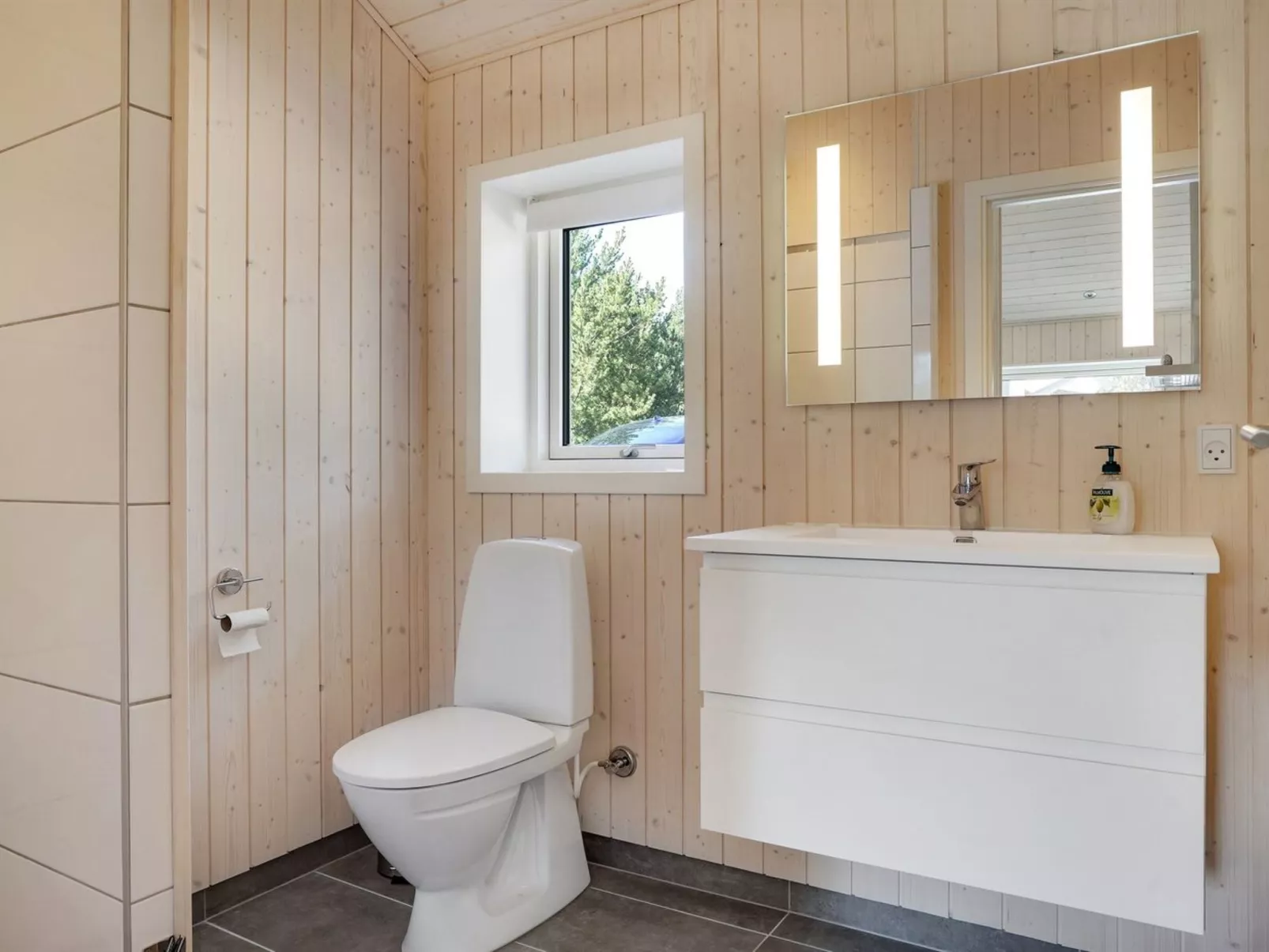 "Dior" - 1.4km from the sea-Dedans