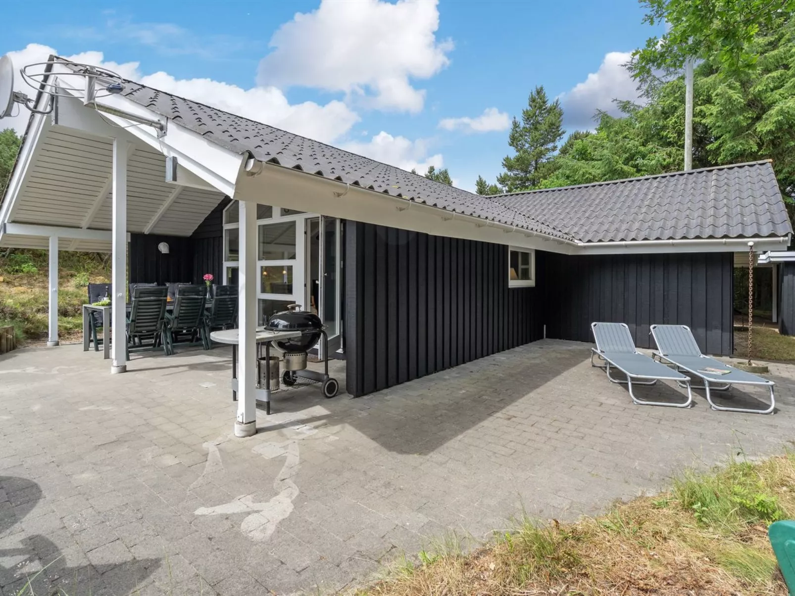 "Jannick" - 1.5km from the sea-Outside