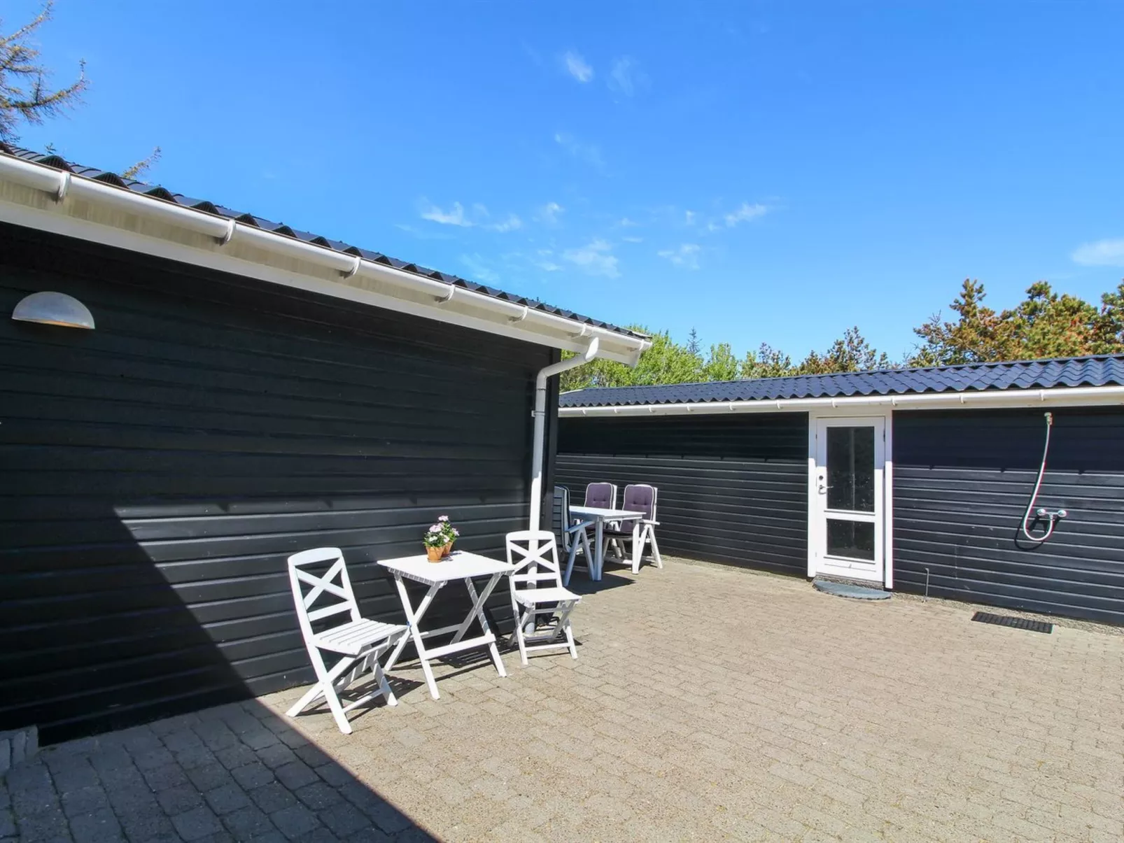 "Hillmari" - 200m from the sea-Outside