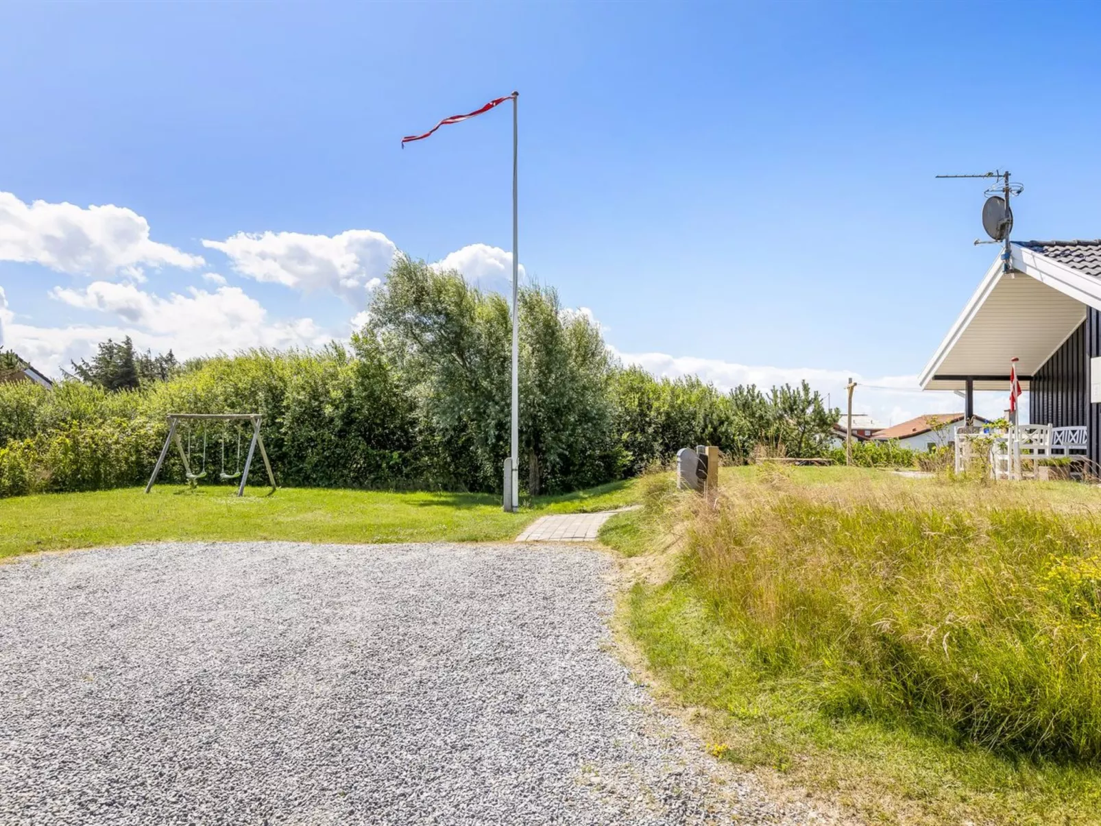 "Hariet" - 300m from the sea-Draußen