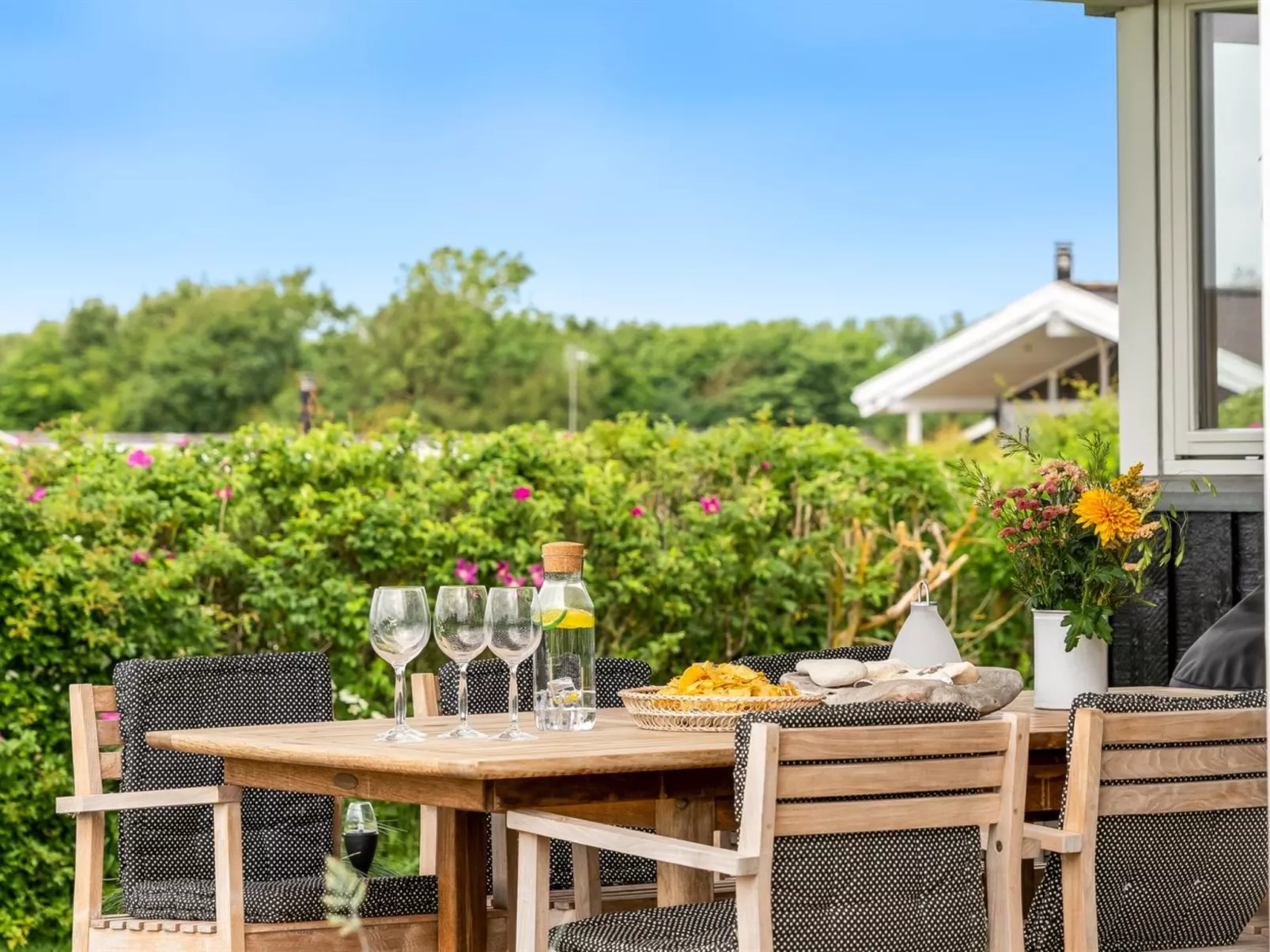 "Gedda" -  from the sea-Outside