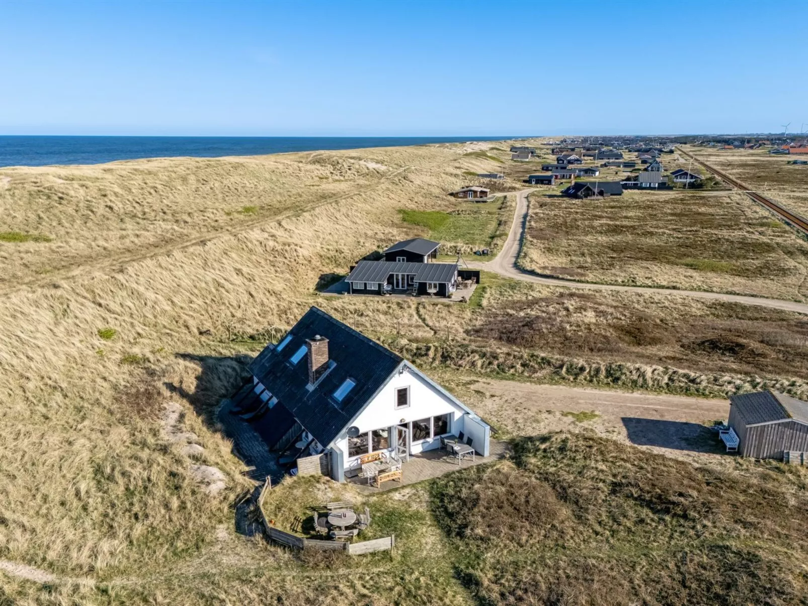 "Kurt" - 75m from the sea-Draußen