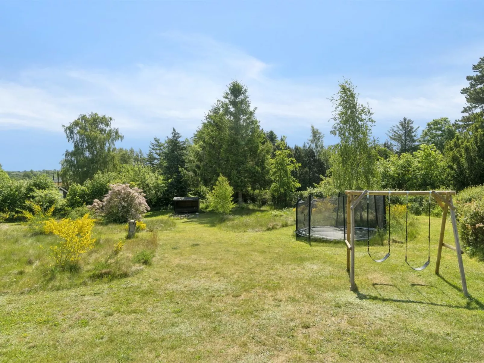 "Sheemen" - 900m from the sea-Outside